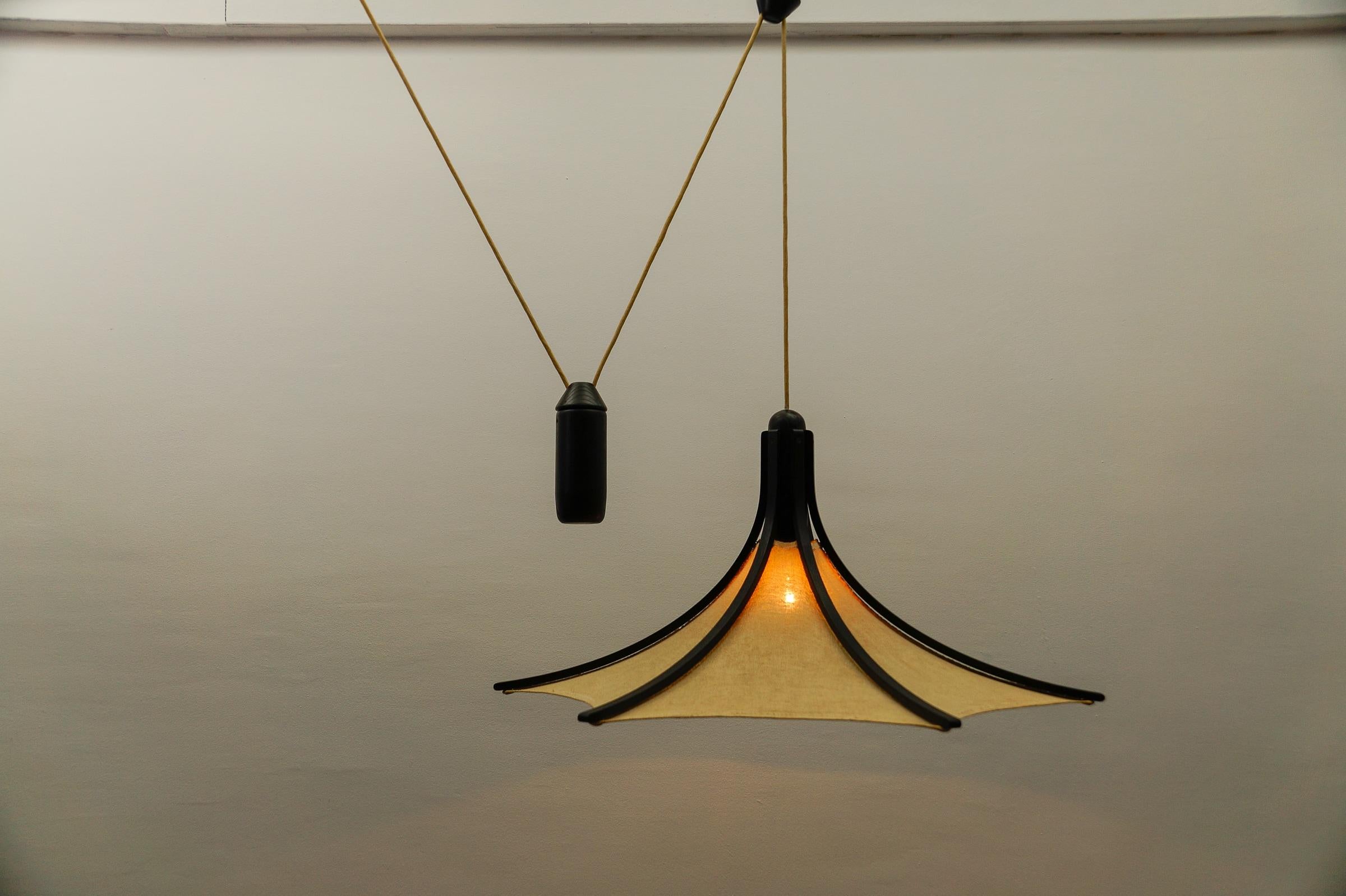 Late 20th Century Wood & Fabric Shade Adjustable Counterweight Pendant Lamp by Domus, 1970s, Italy