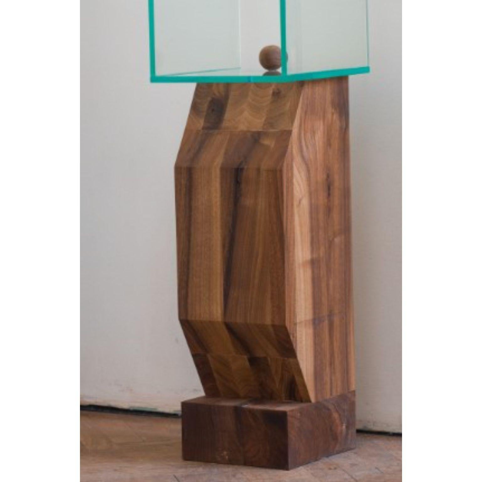 Figure en bois avec tête en verre de Radu Abraham en vente 6