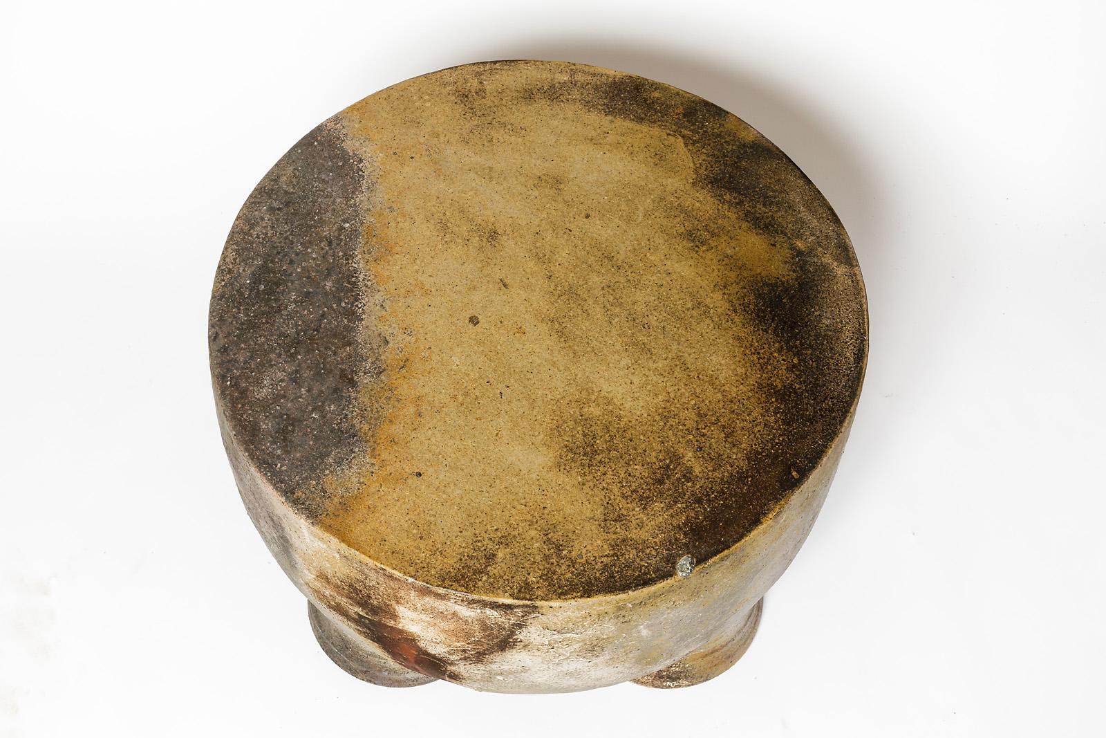 Beaux-Arts Tabouret ou table basse en céramique cuite au bois de Mia Jensen, 2024. en vente