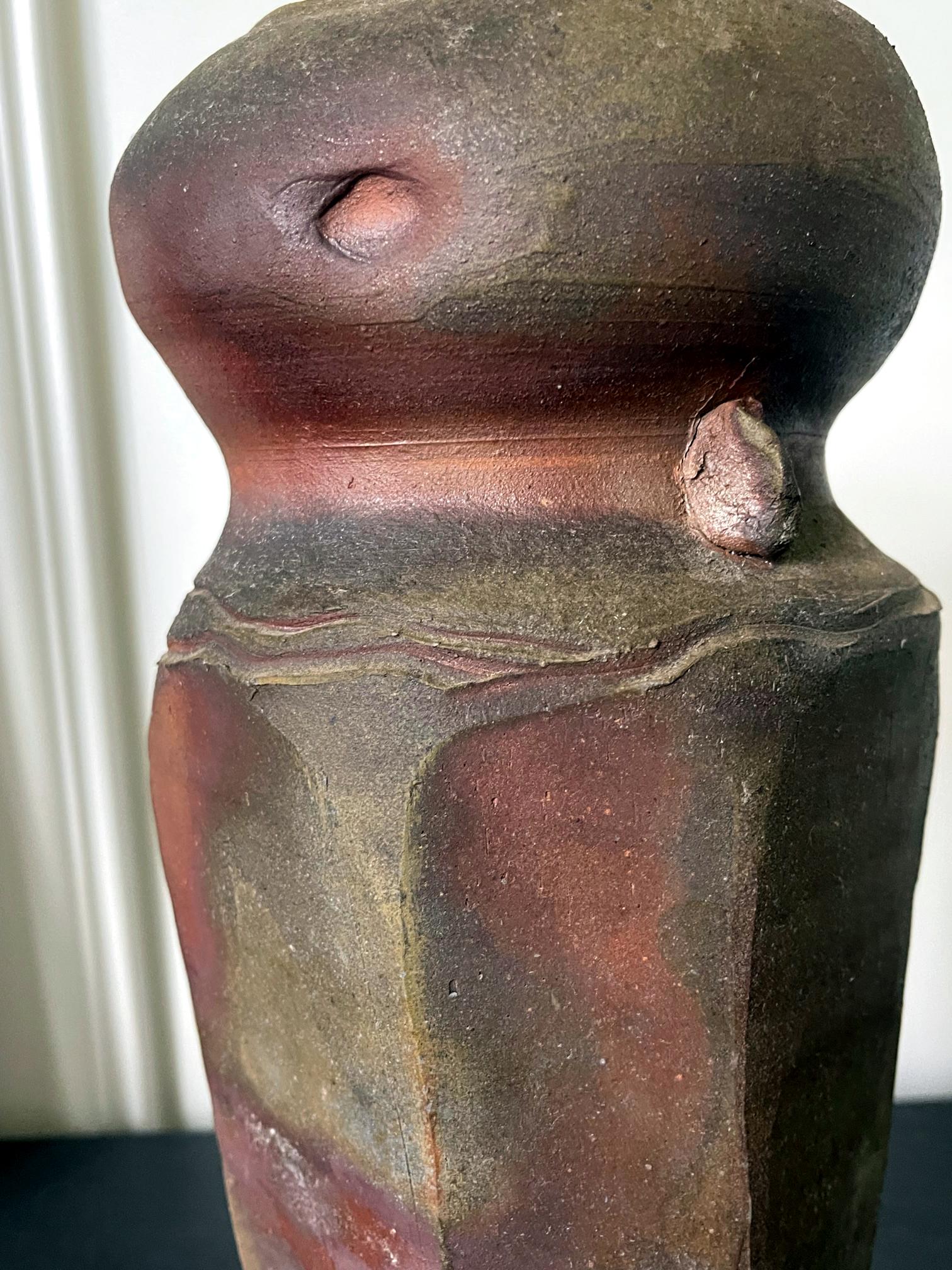 Fin du 20e siècle Vase en céramique avec finition en bois de Paul Chaleff en vente