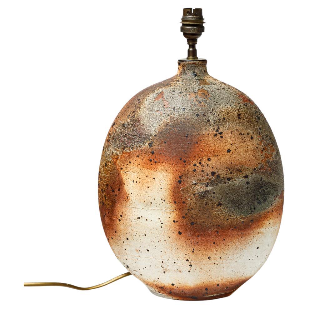 Wood fired stoneware table lamp by Bruno H’rdy, 1960-1970.