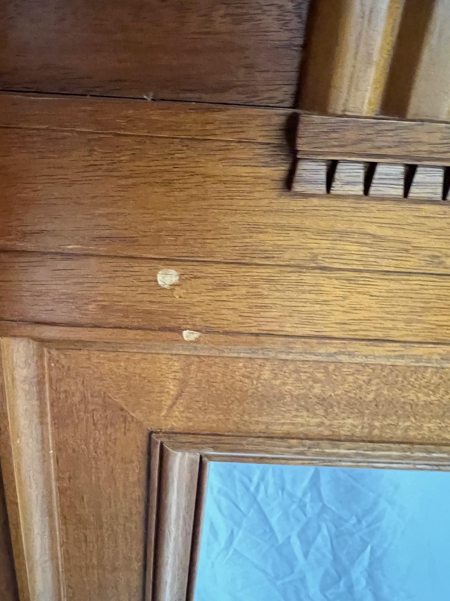 Kaminsims aus Holz mit Säulen und großer Öffnung im Angebot 10