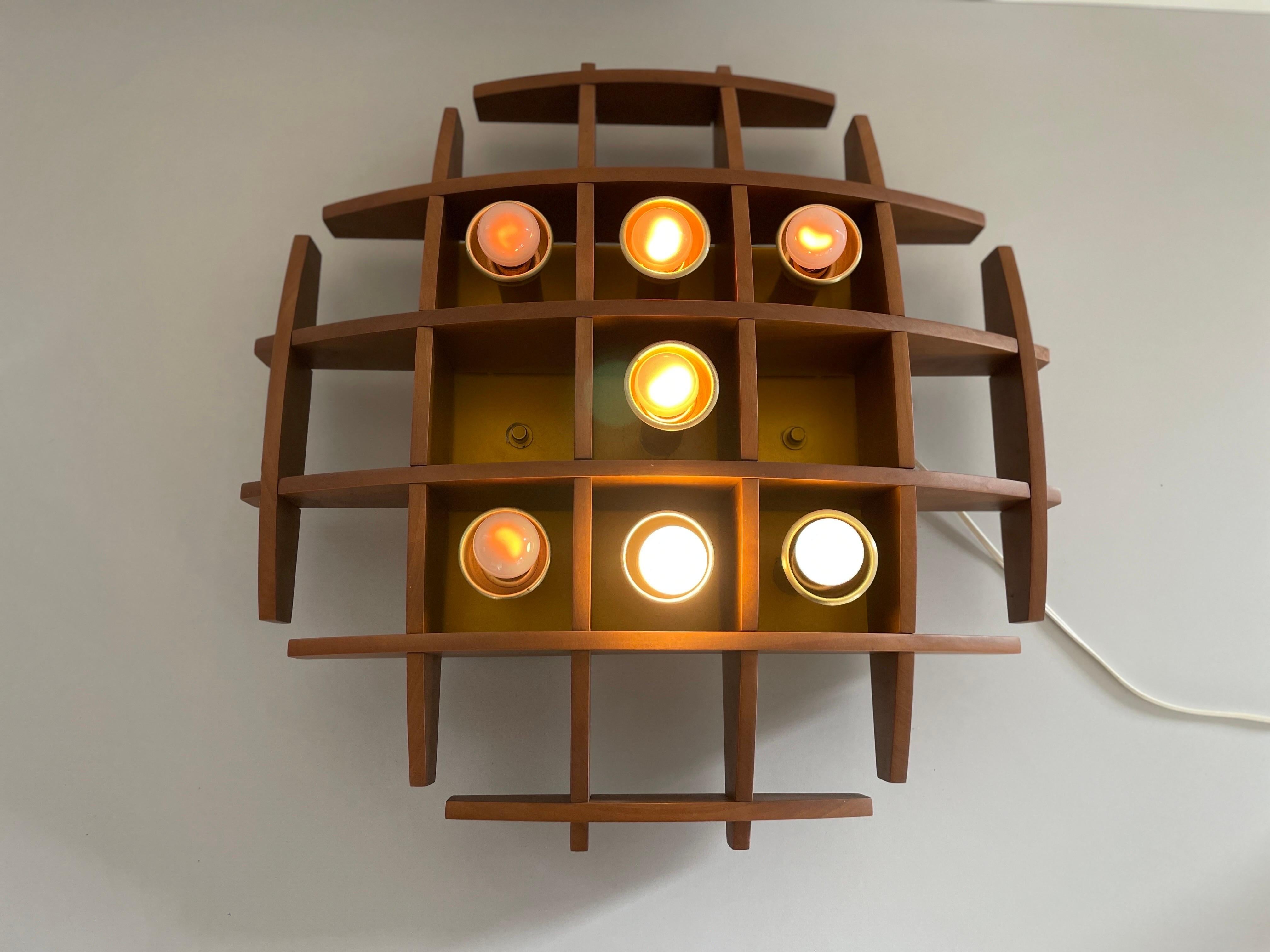 Lampe affleurante en bois par Angelo Brotto pour Esperia, années 1960, Italie en vente 3