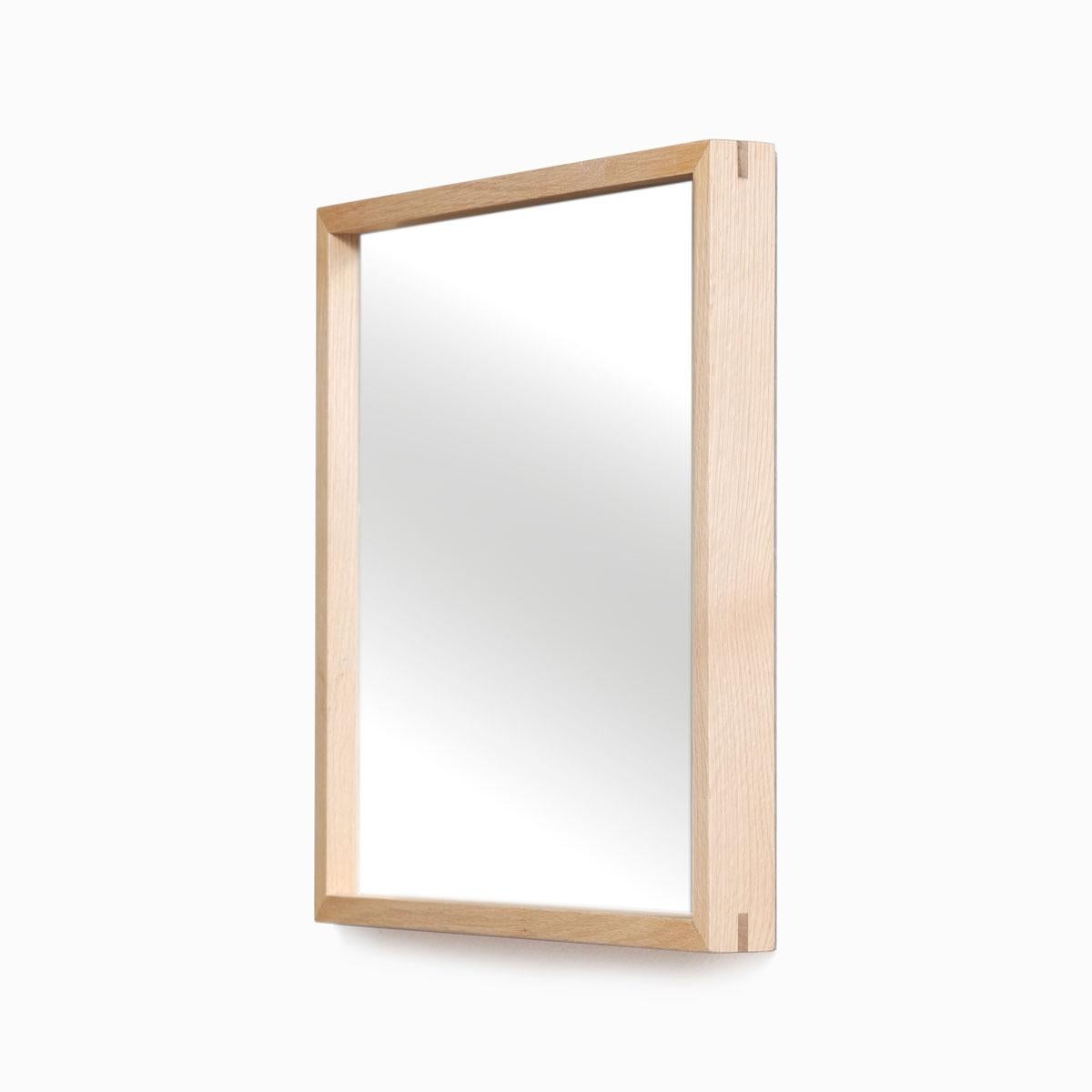 XXI secolo e contemporaneo Specchio con cornice in Wood, quadrato 40x40 cm - EDGE in vendita