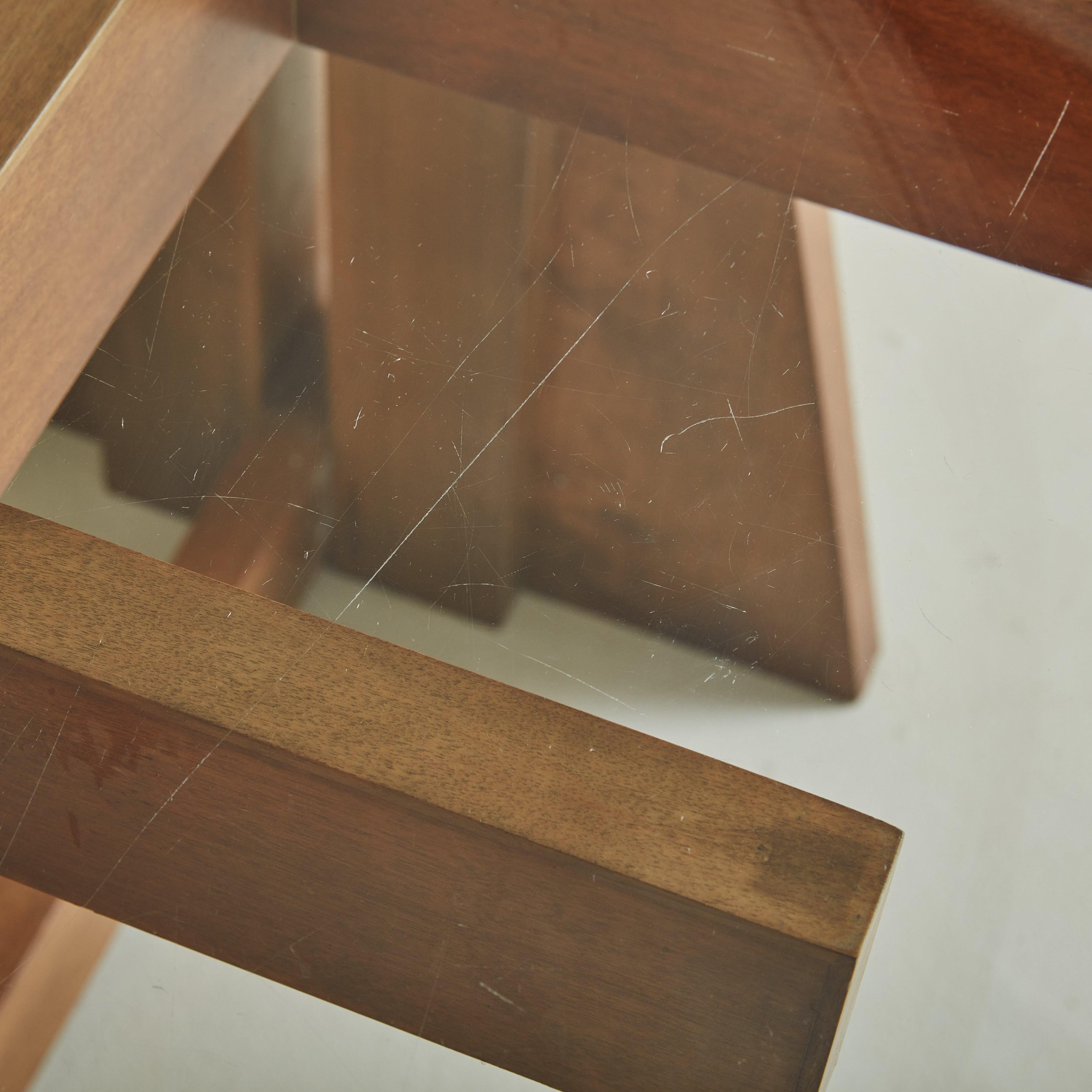 Table de salle à manger en bois et verre à motif de grille, Italie, années 1960 en vente 2