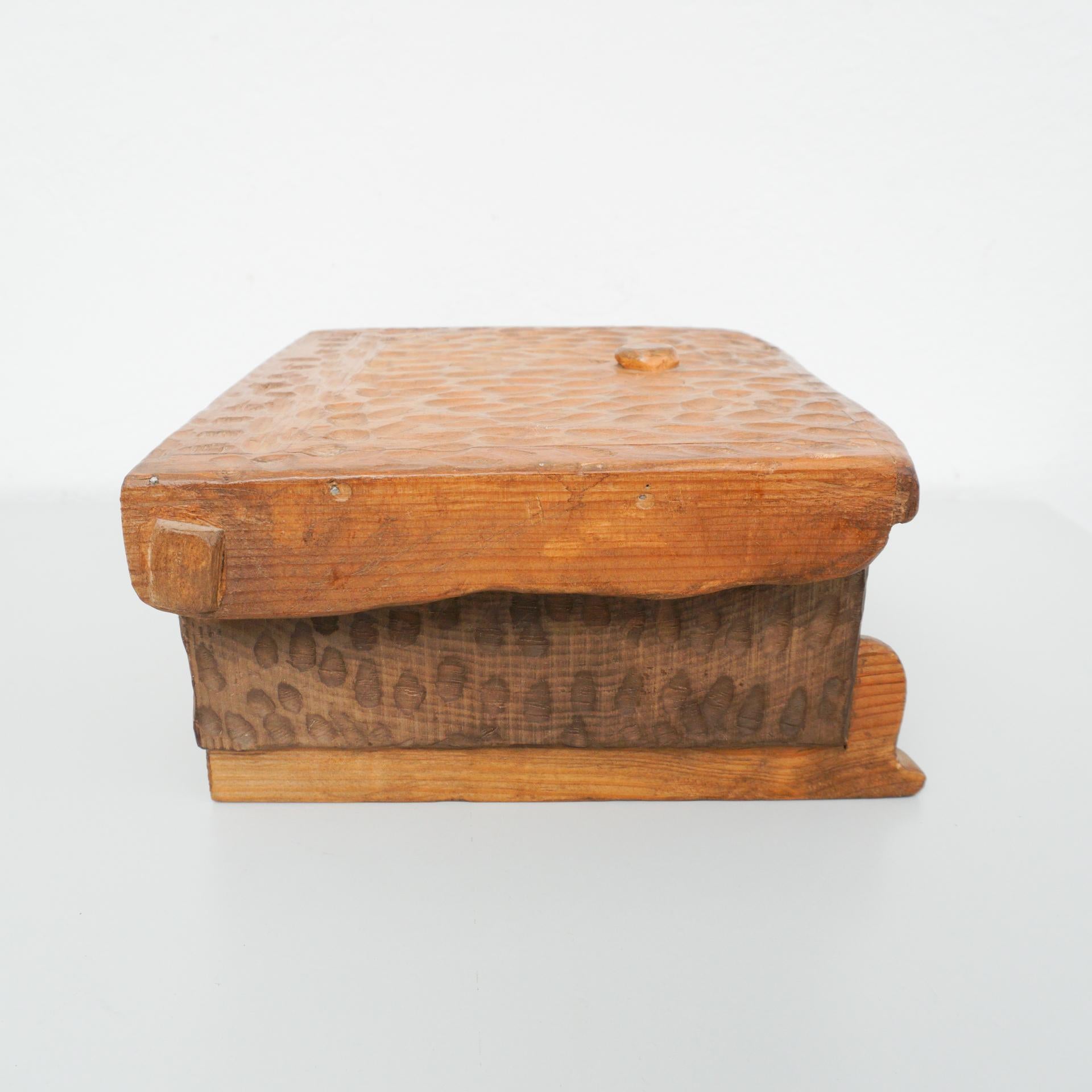 Mid-Century Modern Wood Handcarved Box After Alexandre Noll For Sale