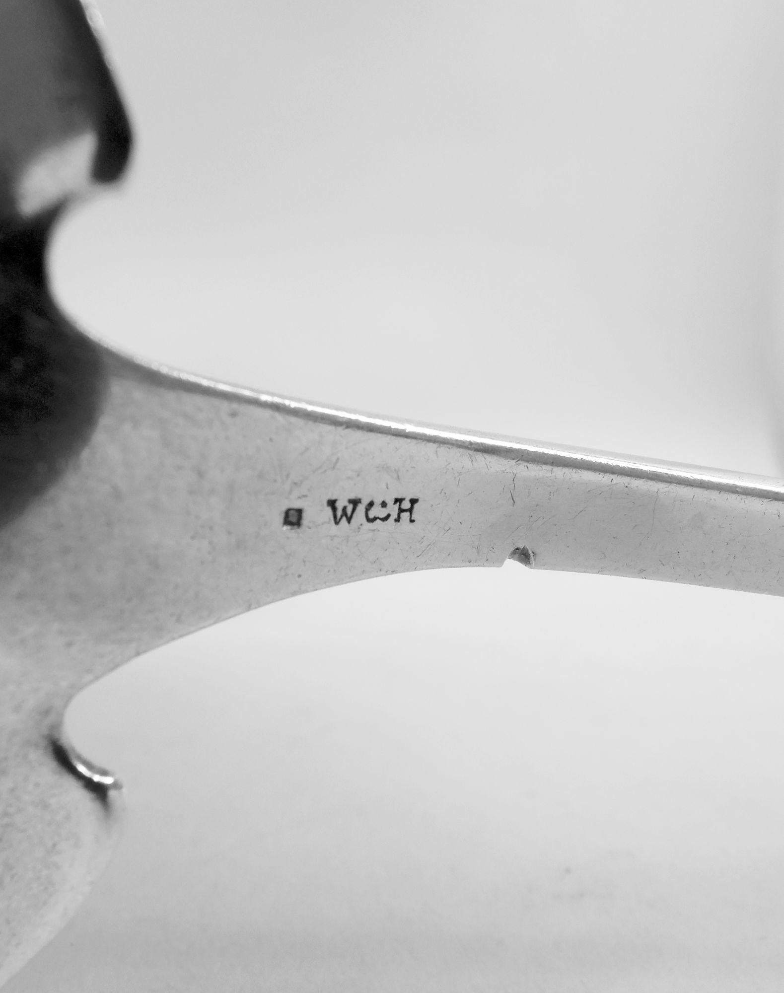 Argent Wood & Hughes Couvert à tarte en argent avec médaillon et pièce de Diana en vente