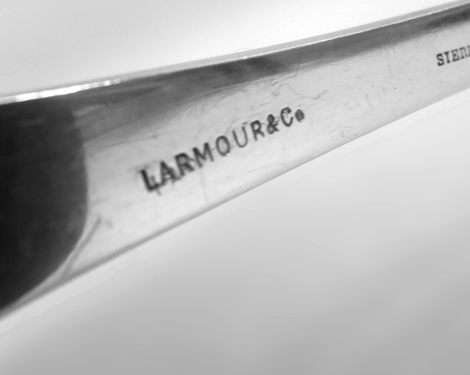 XIXe siècle Wood & Hughes New York Medallion Diana Sterling Silver Soup Ladle (louche à soupe) en vente