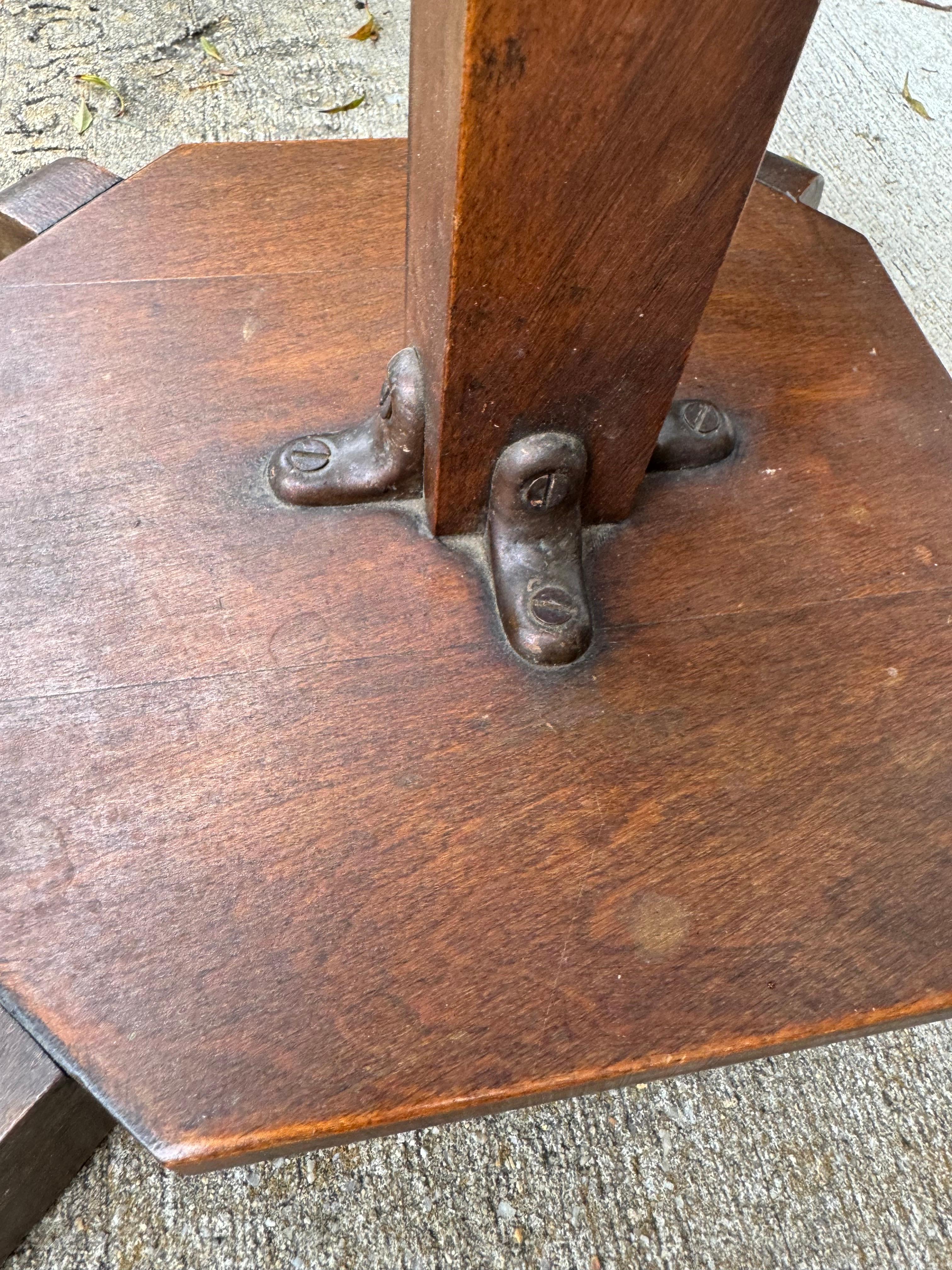 Wood Inlaid Top Chess Checker Game Side Table In Good Condition In Fort Washington, MD