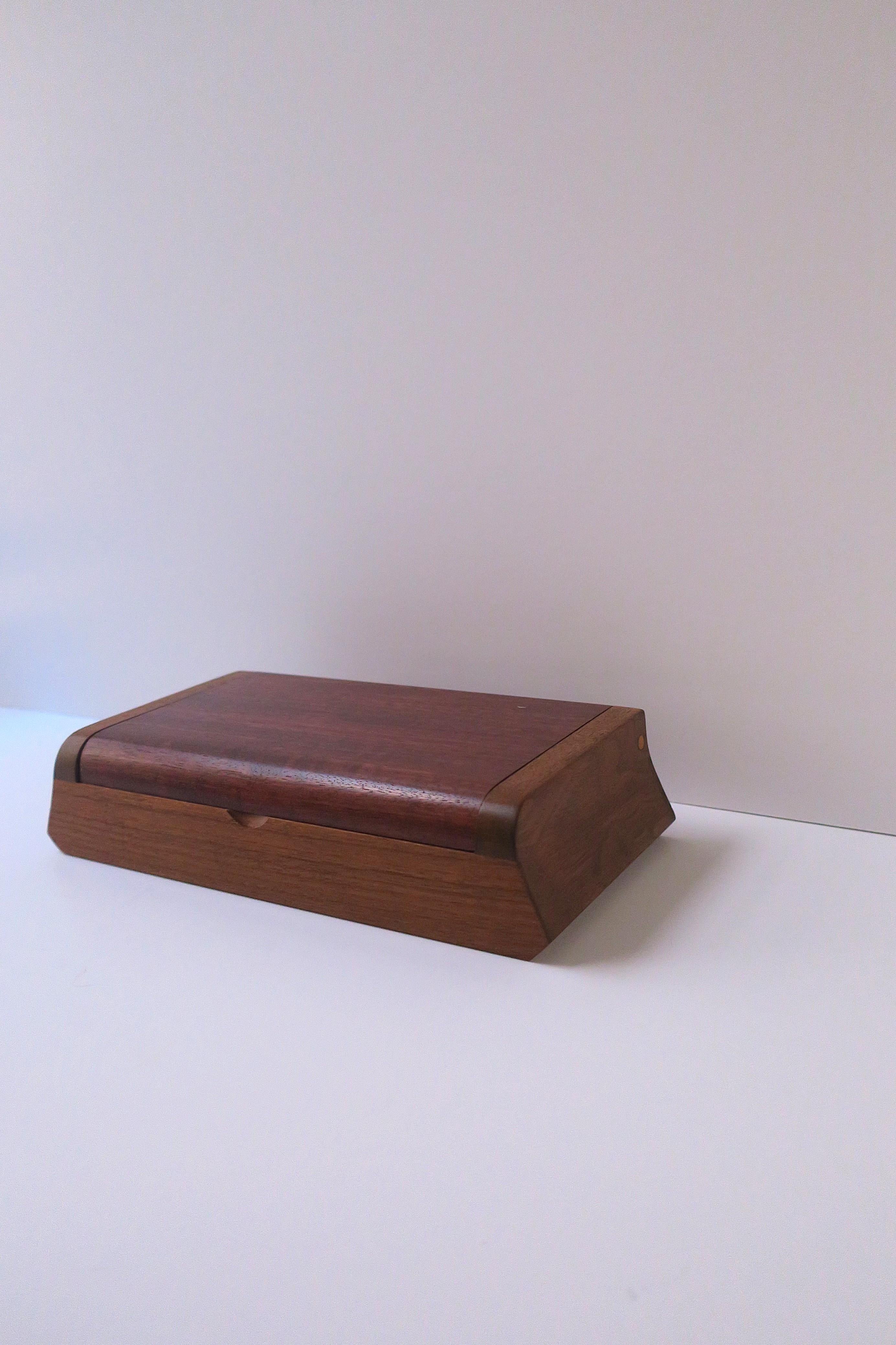 Boîte à bijoux en Wood en vente 7