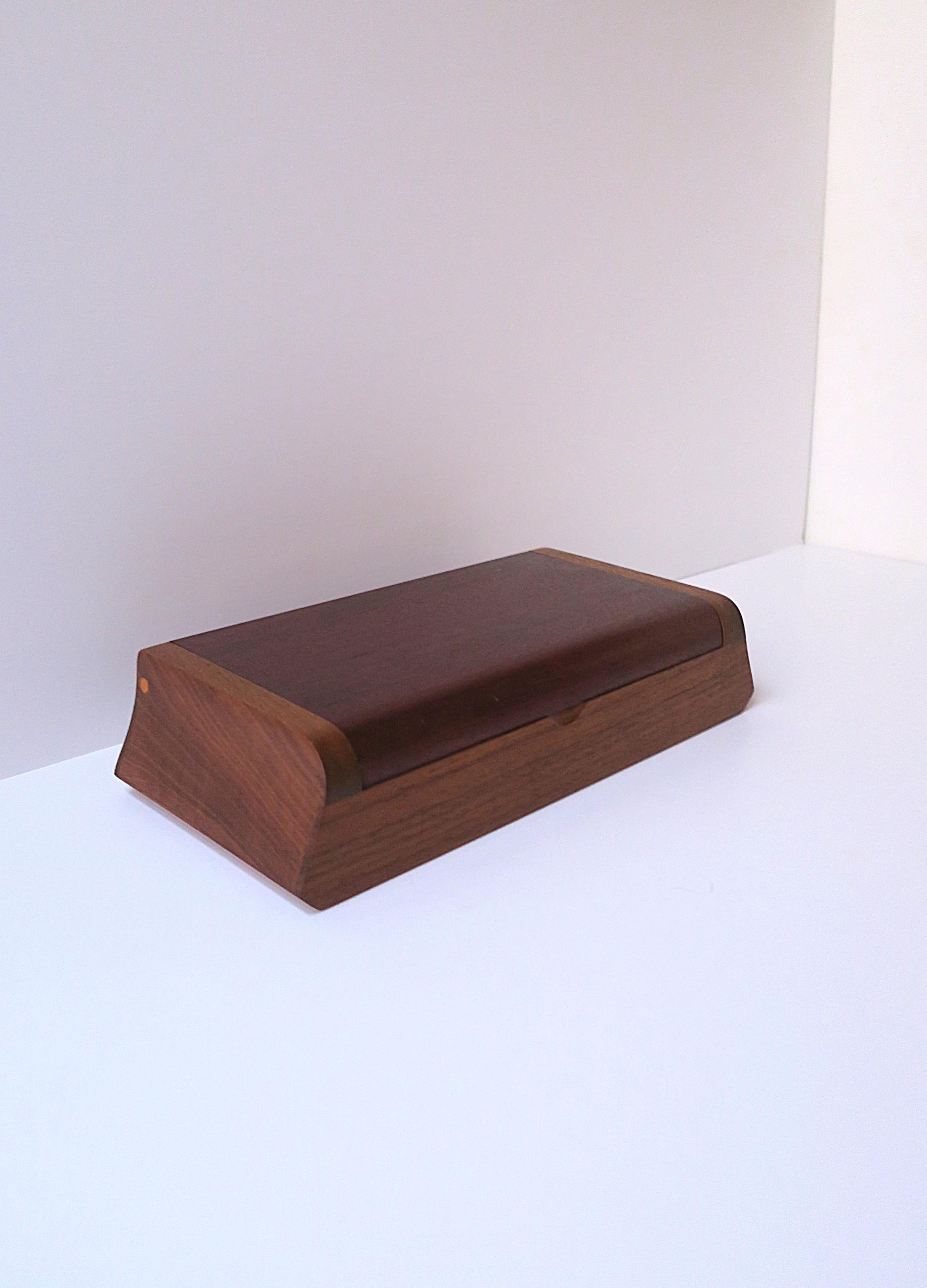 Boîte à bijoux en Wood en vente 8