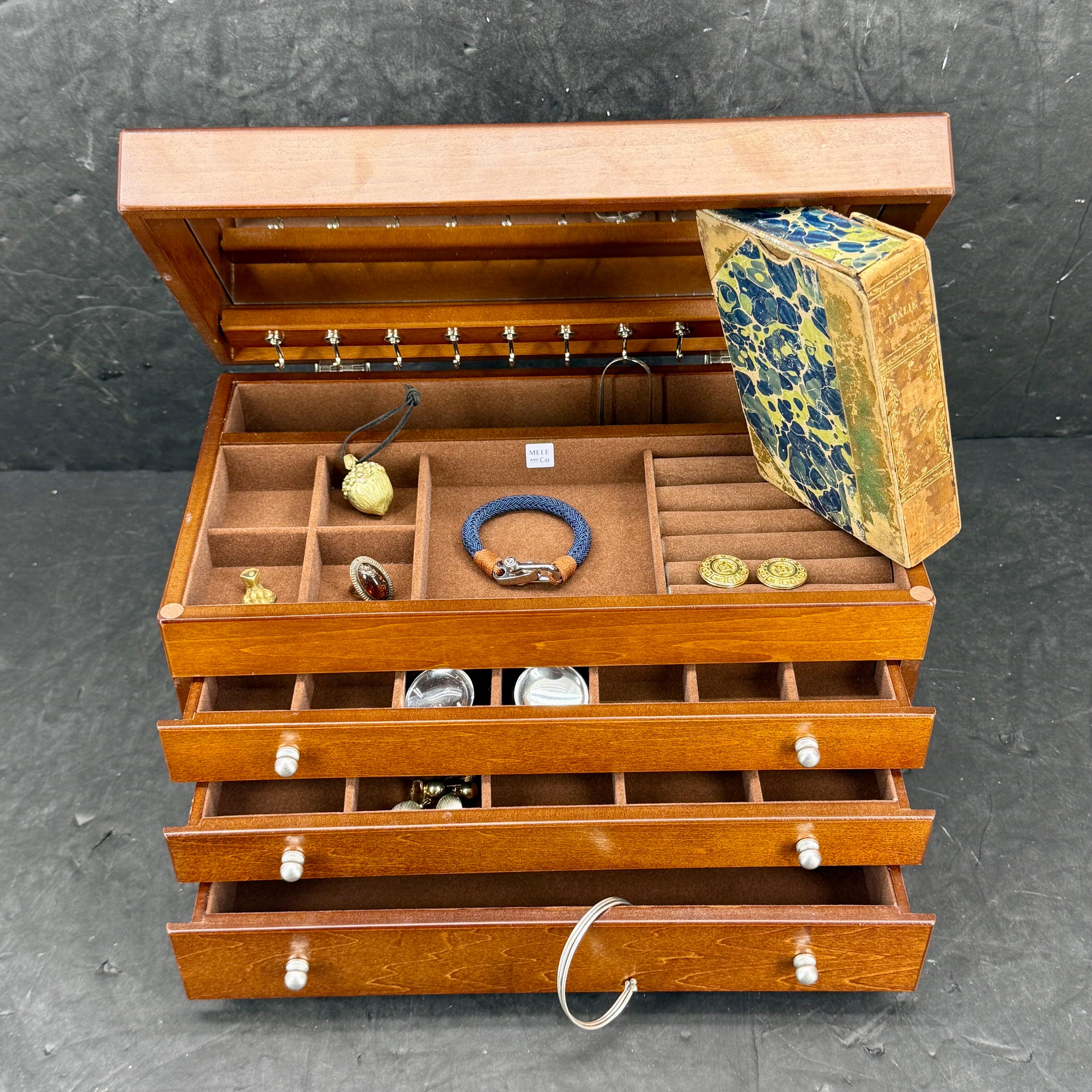 Boîte à bijoux en bois avec tiroirs Intérieur en daim en vente 3