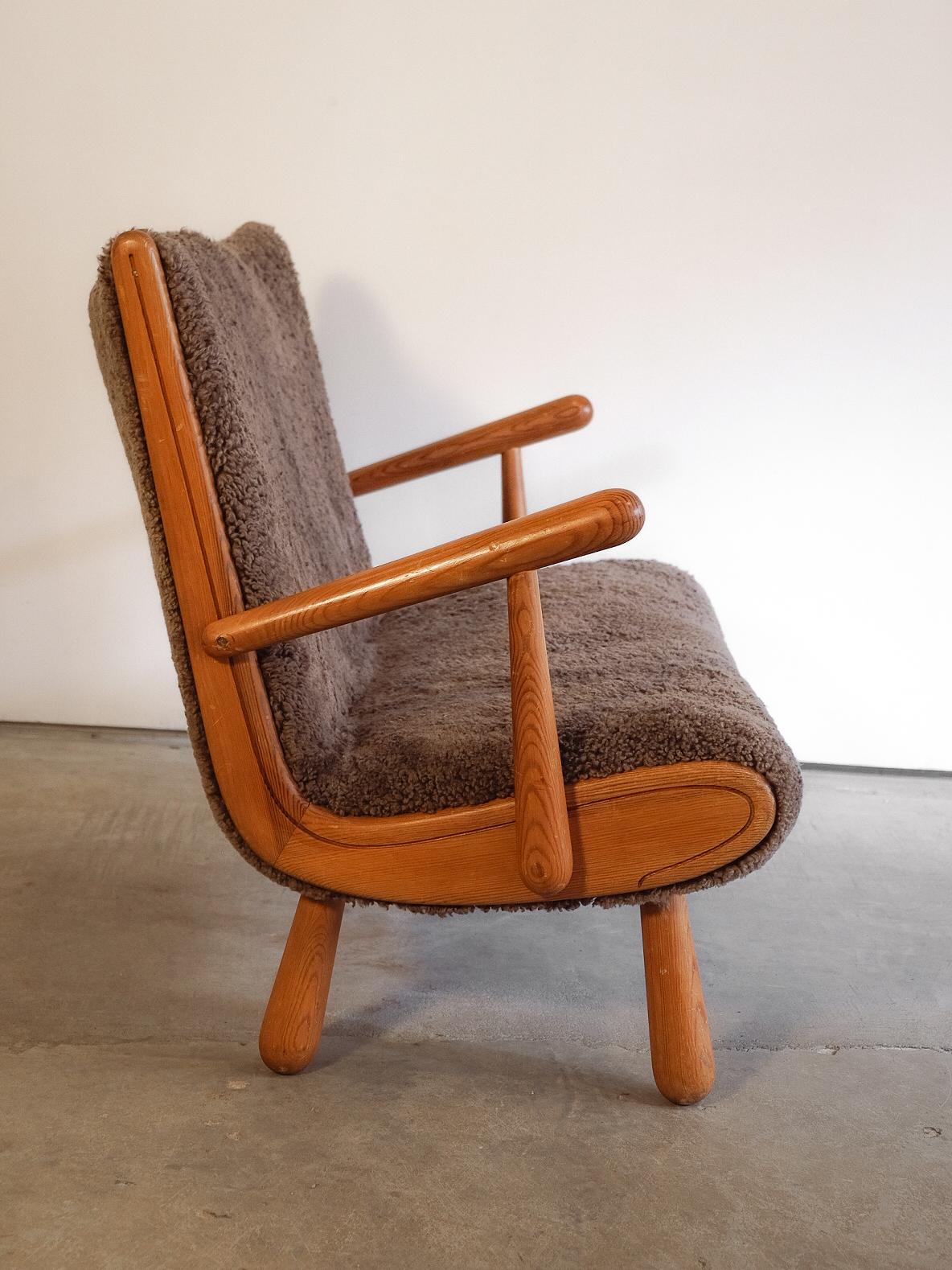 Asiento de amor de madera con piel de oveja moca Desconocido en venta