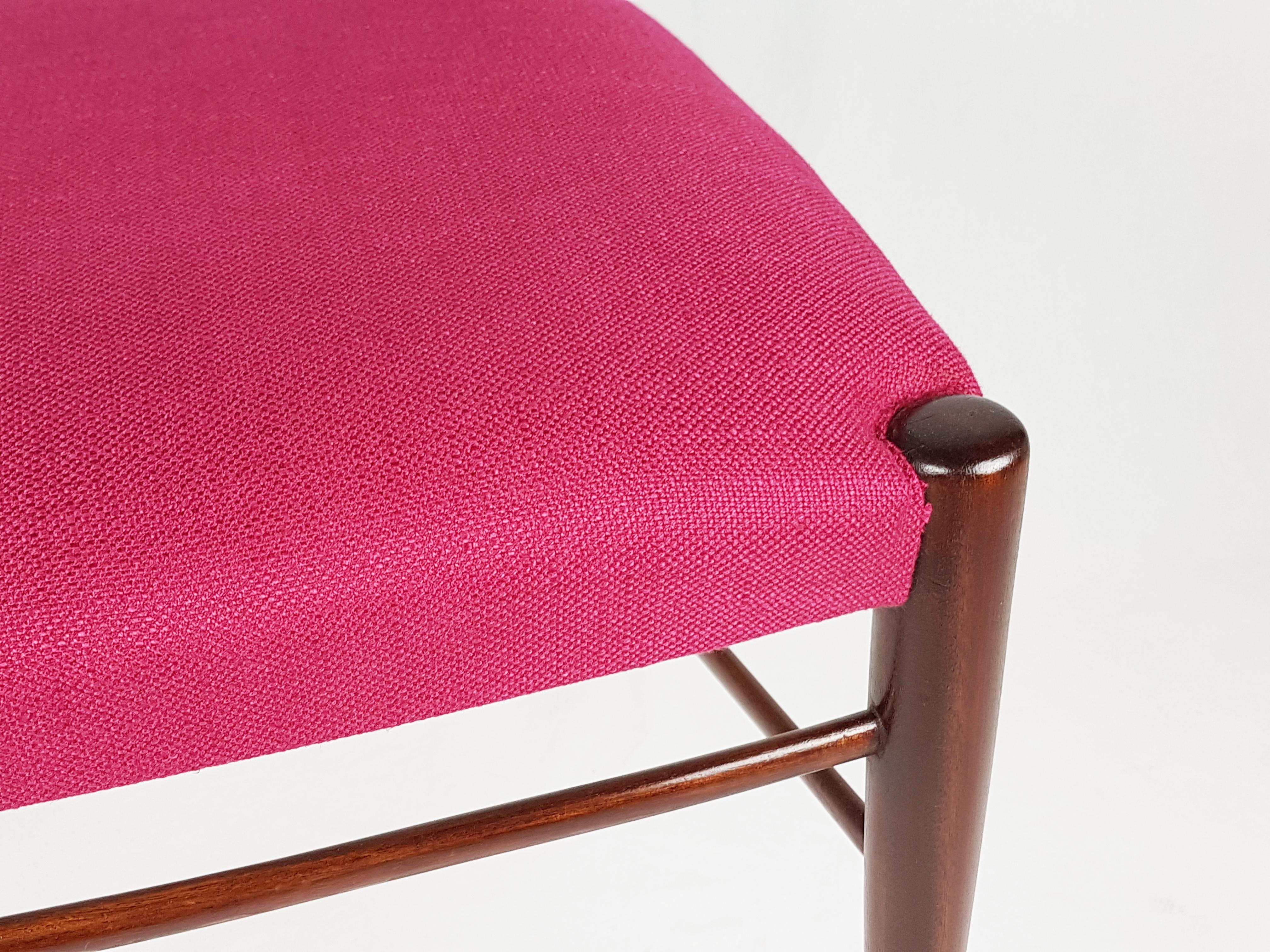 Italian Wood & Magenta Fabric Seat 1950s Dining Chairs by Paolo Buffa, Set of 4 For Sale