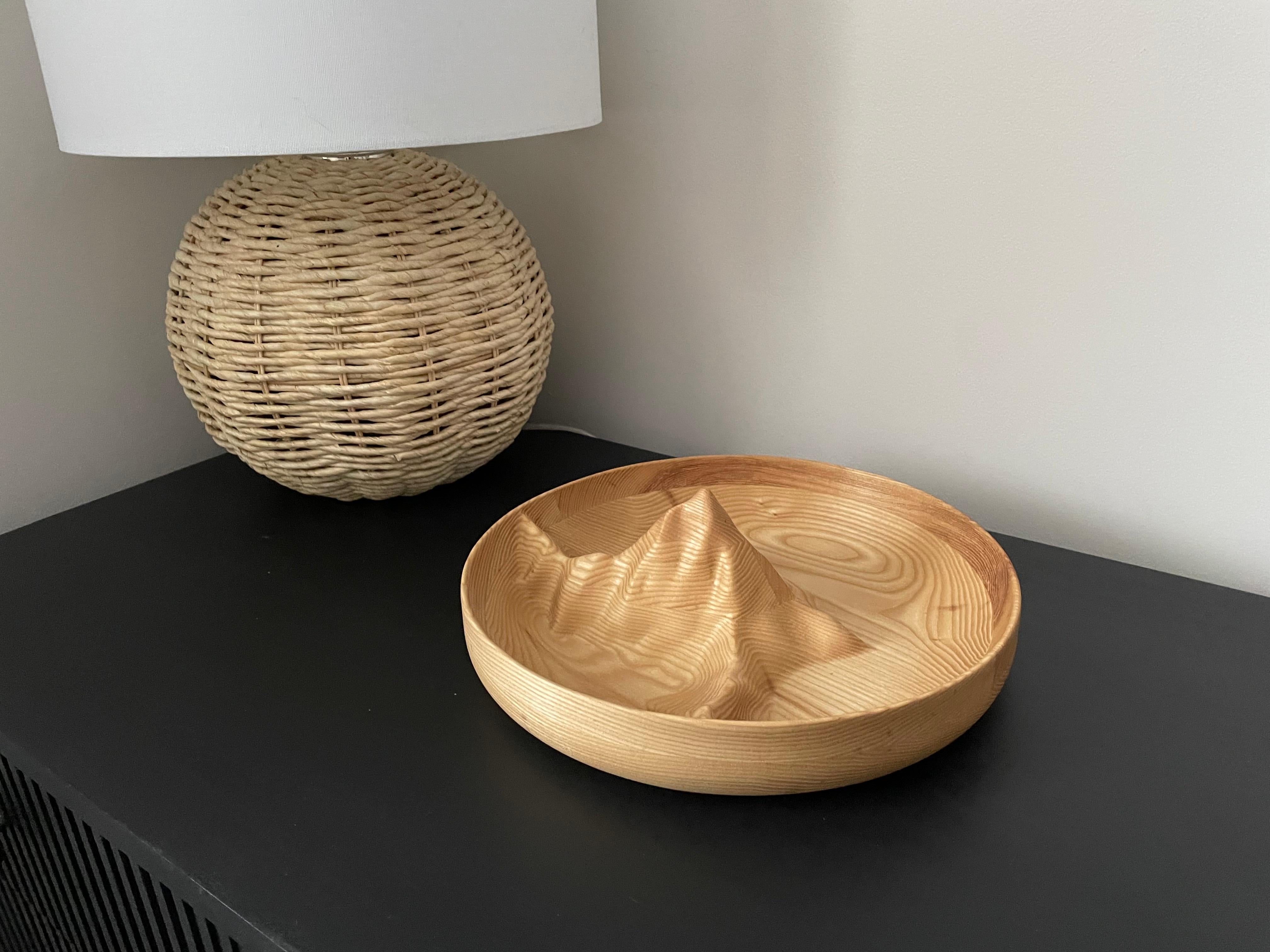 Canadian Wood Matterhorn Bowl in Ash From Skodi Collection by Pompous Fox For Sale