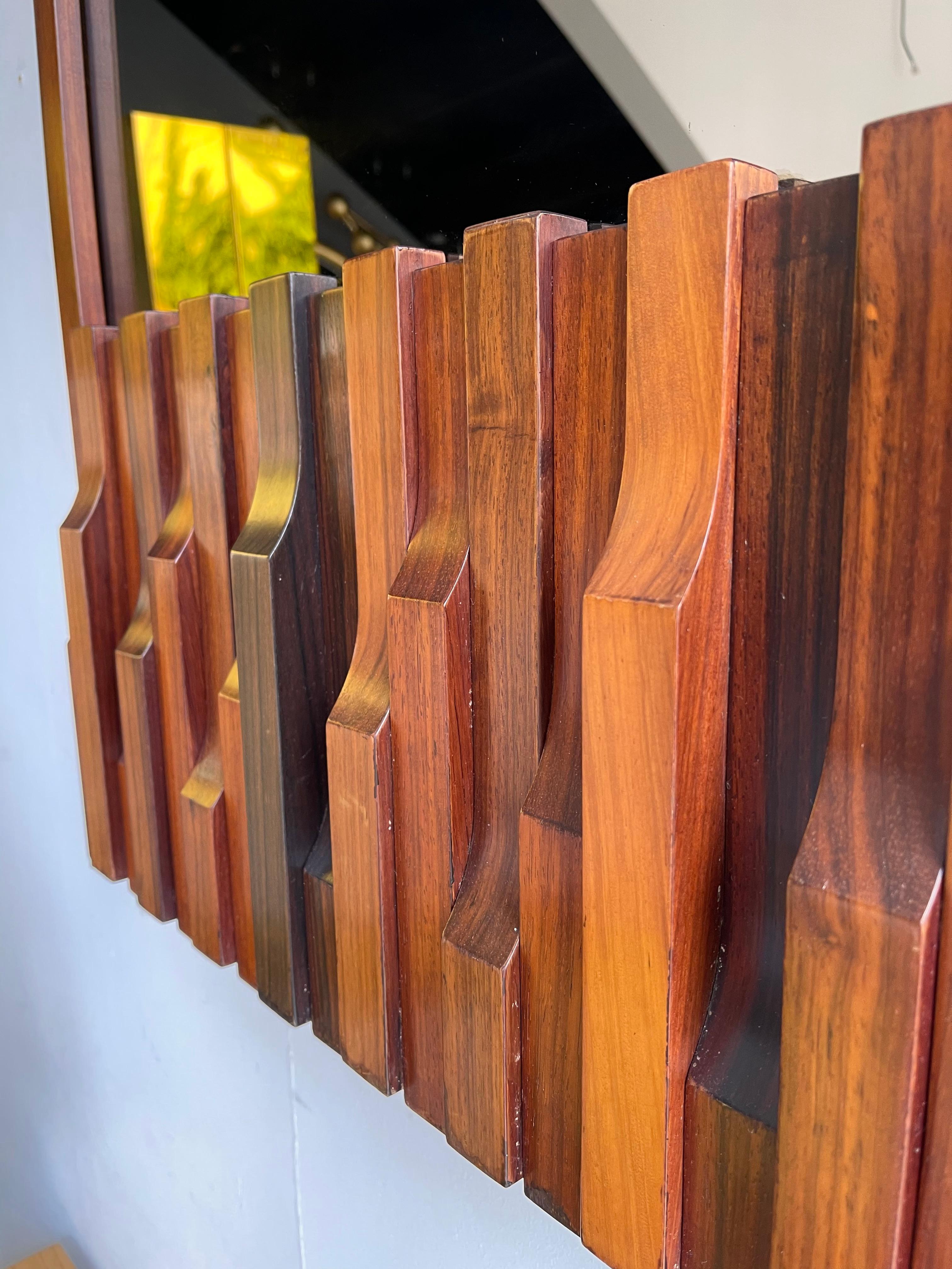 Miroir en bois de Luciano Frigerio. Italie, 1970 en vente 1