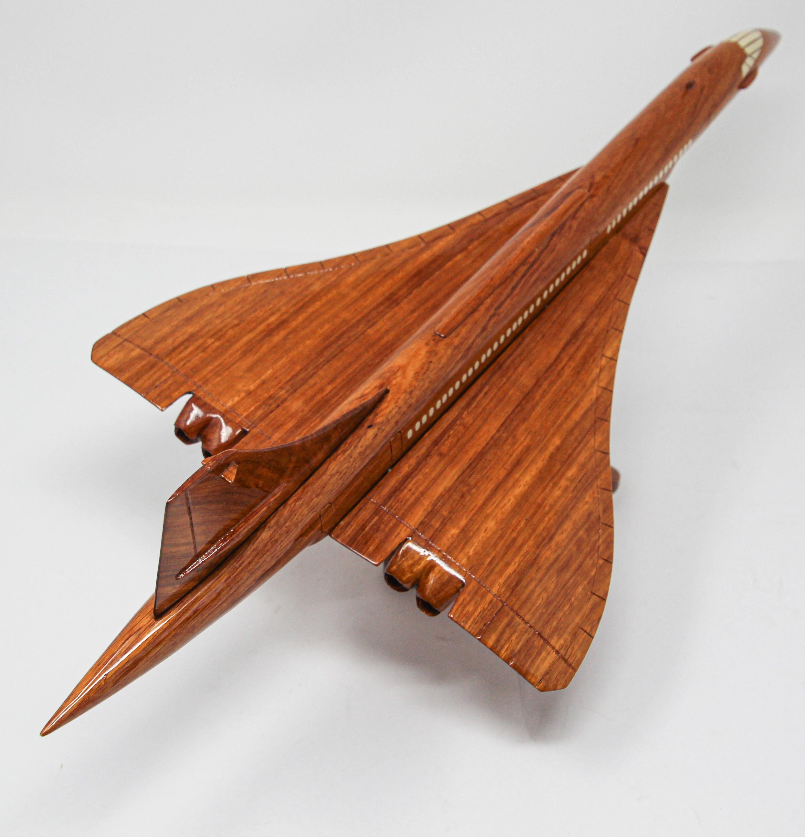 Wood Model of the Concorde Supersonic Aircraft 4