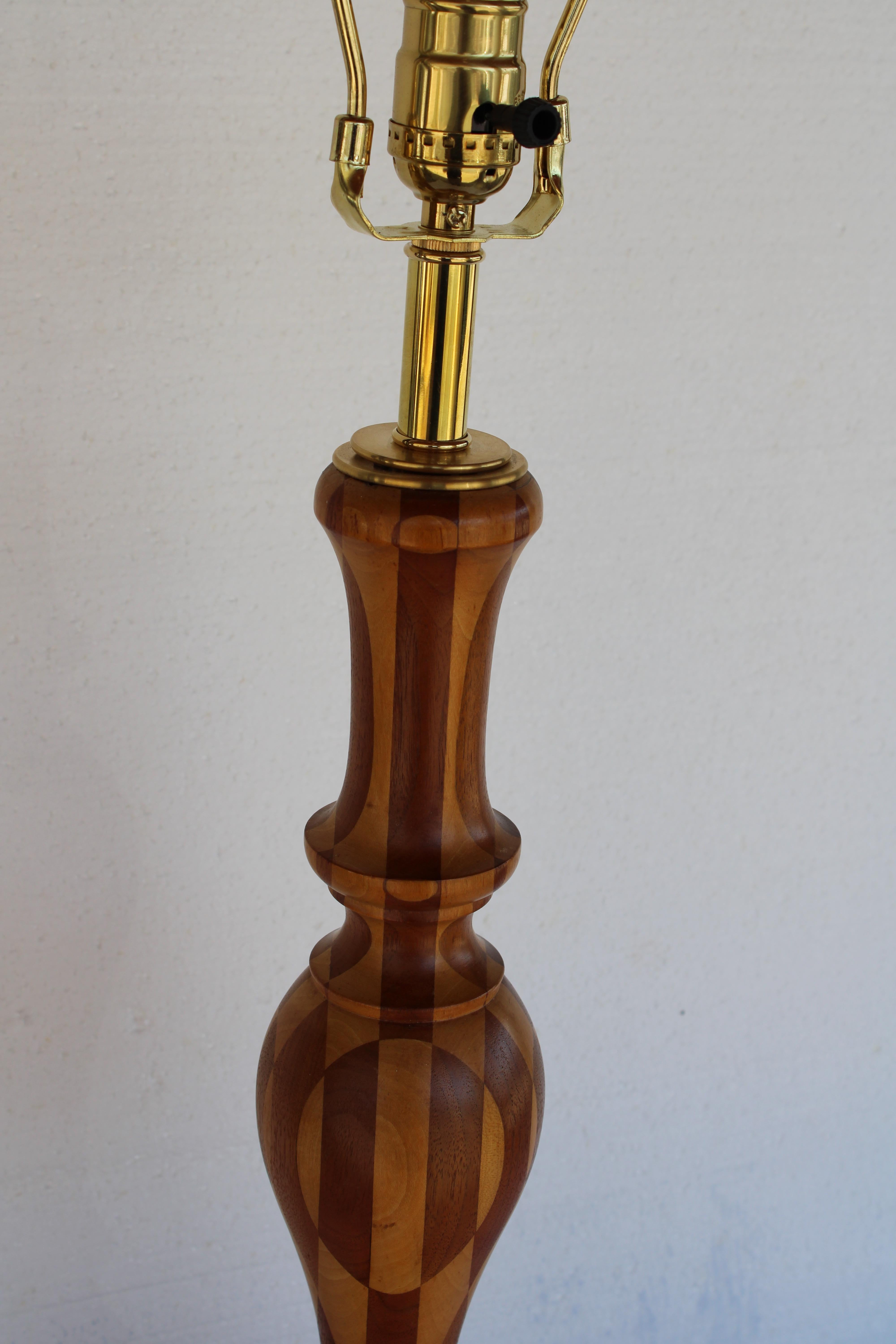 Wood Parquetry Lampe (Parkettarbeit) im Angebot