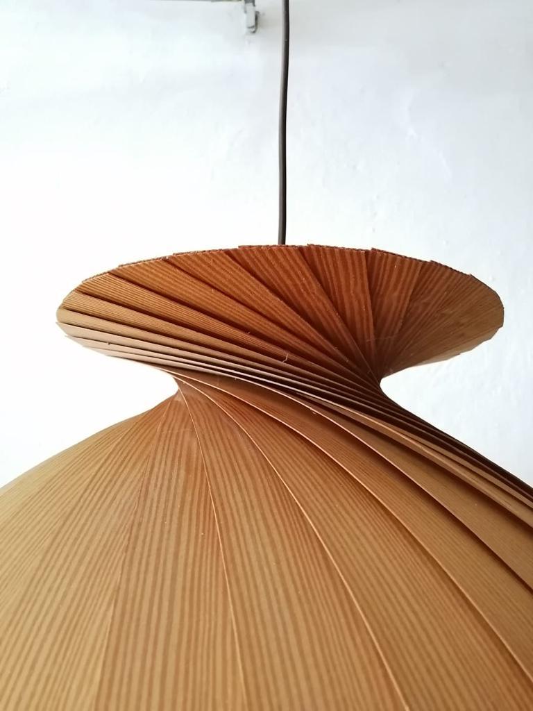 Holz-Hängeleuchte von Hans-Agne Jakobsson für AB Ellysett Markaryd:: 1960er Jahre:: Schweden (Moderne der Mitte des Jahrhunderts)