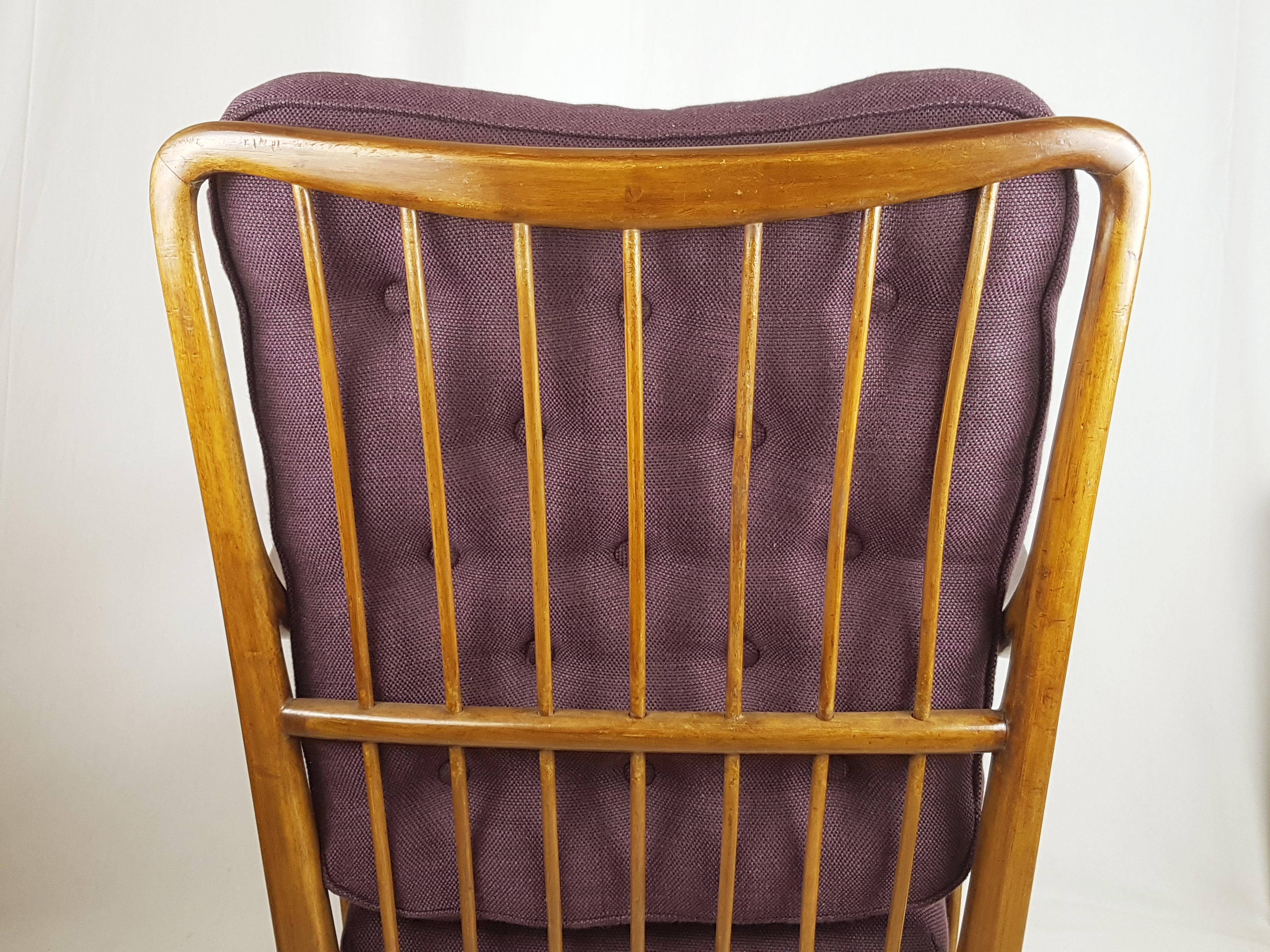 Wood & Purple Fabric 1940-50s Armachair Attributed to Paolo Buffa For Sale 4