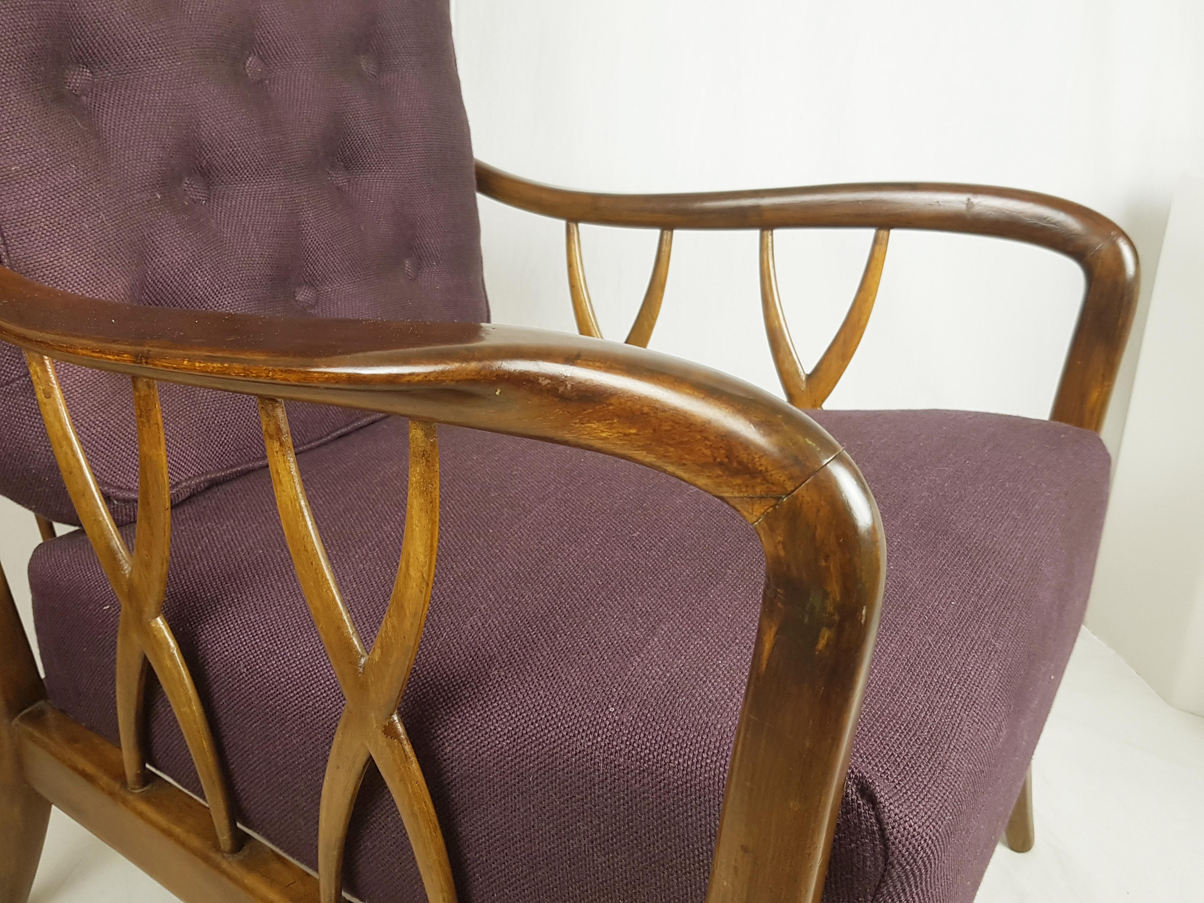Wood & Purple Fabric 1940-50s Armachair Attributed to Paolo Buffa In Good Condition For Sale In Varese, Lombardia