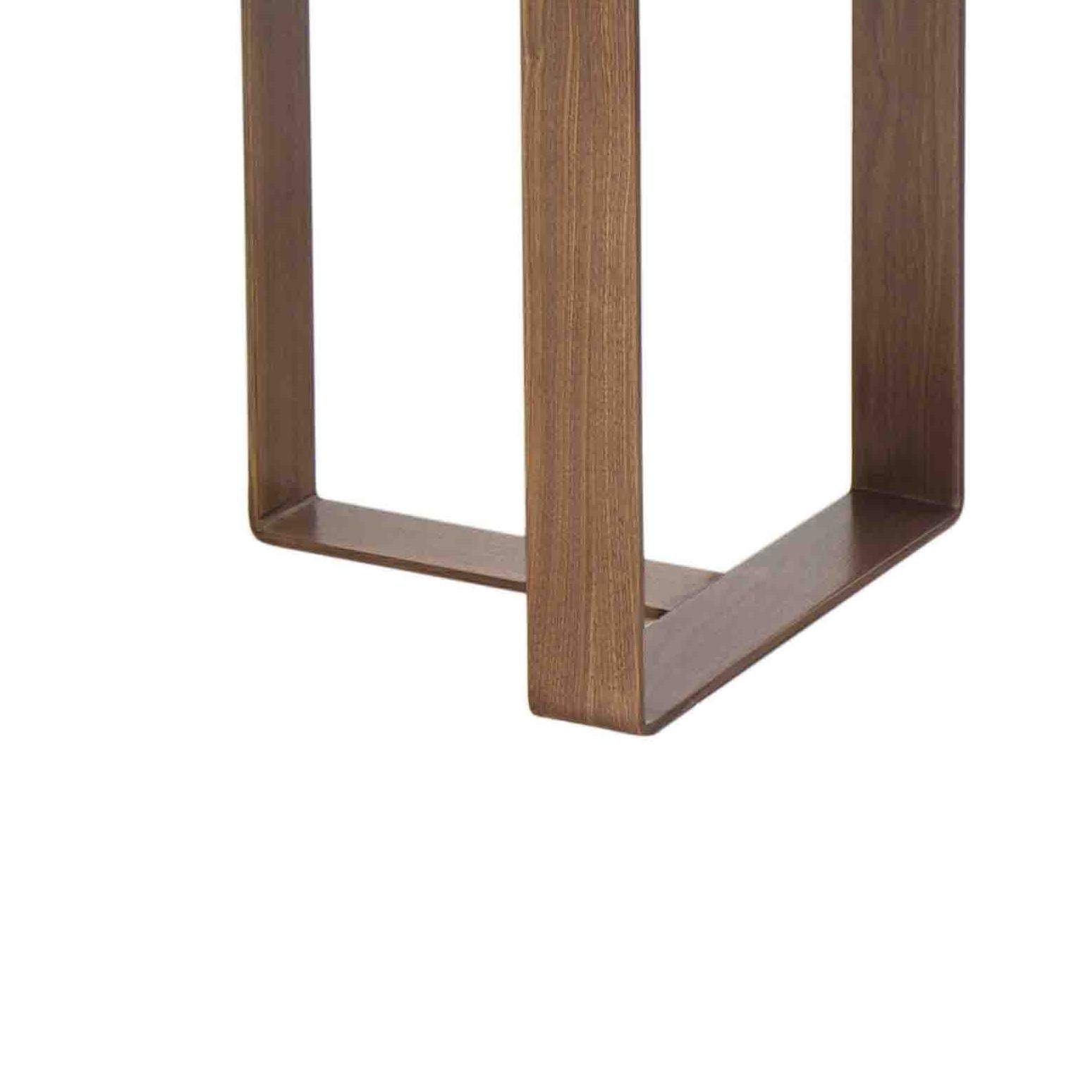 akira table