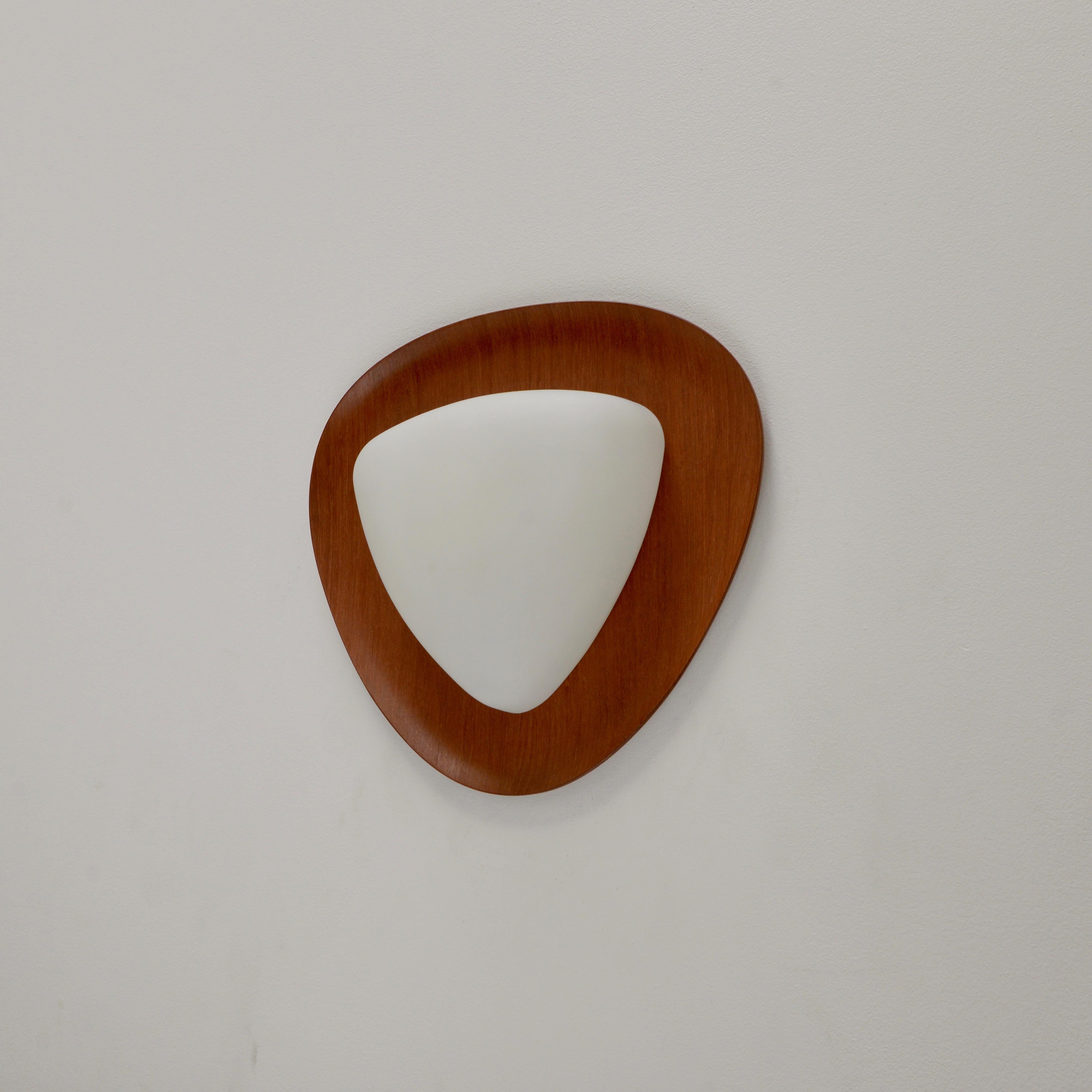 Wood Reggiani Sconce In Good Condition In Los Angeles, CA
