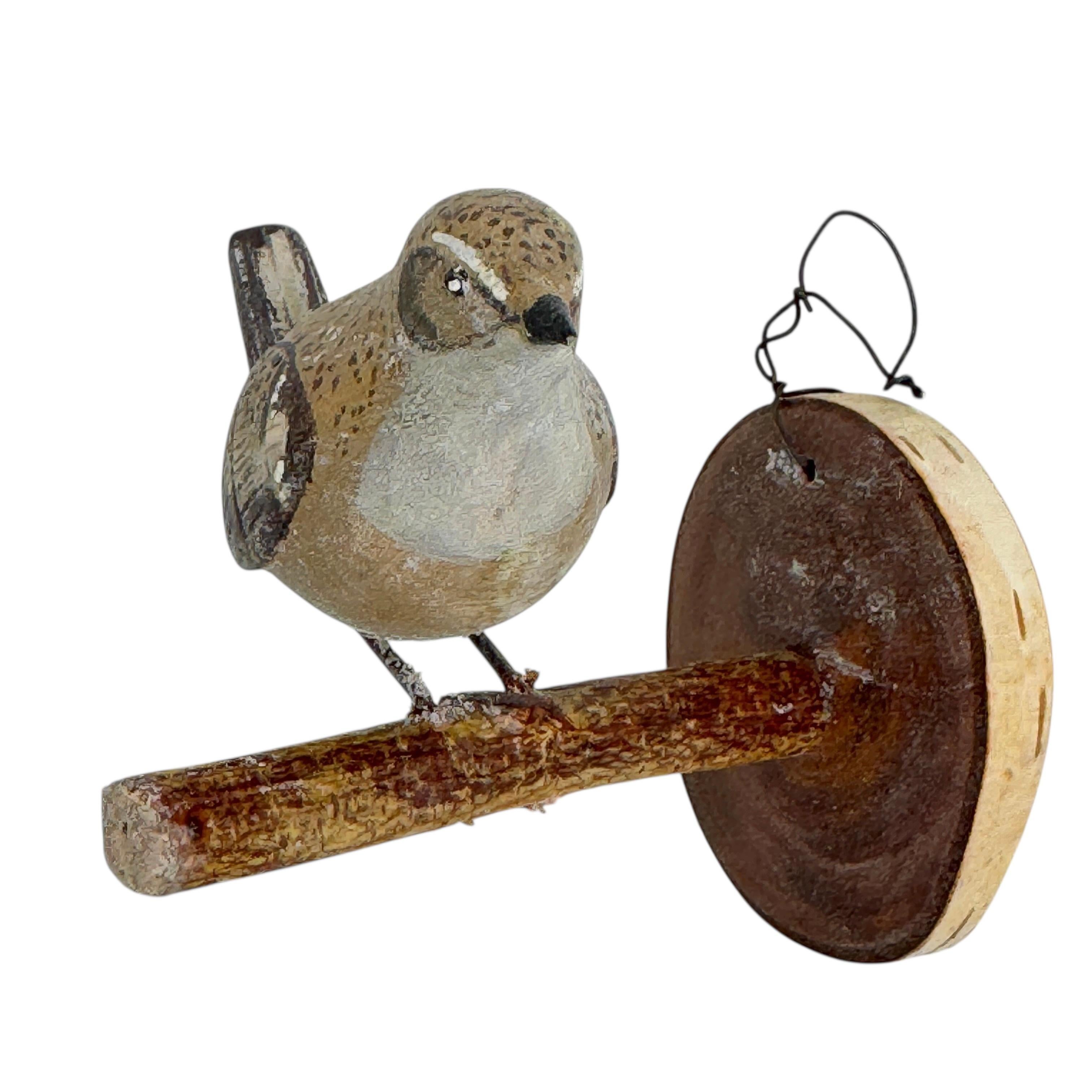 Wood Rock Wren Vichtauer Pájaro de Madera Tallado a Mano Black Forest Folk Art Austria Tallado a mano en venta