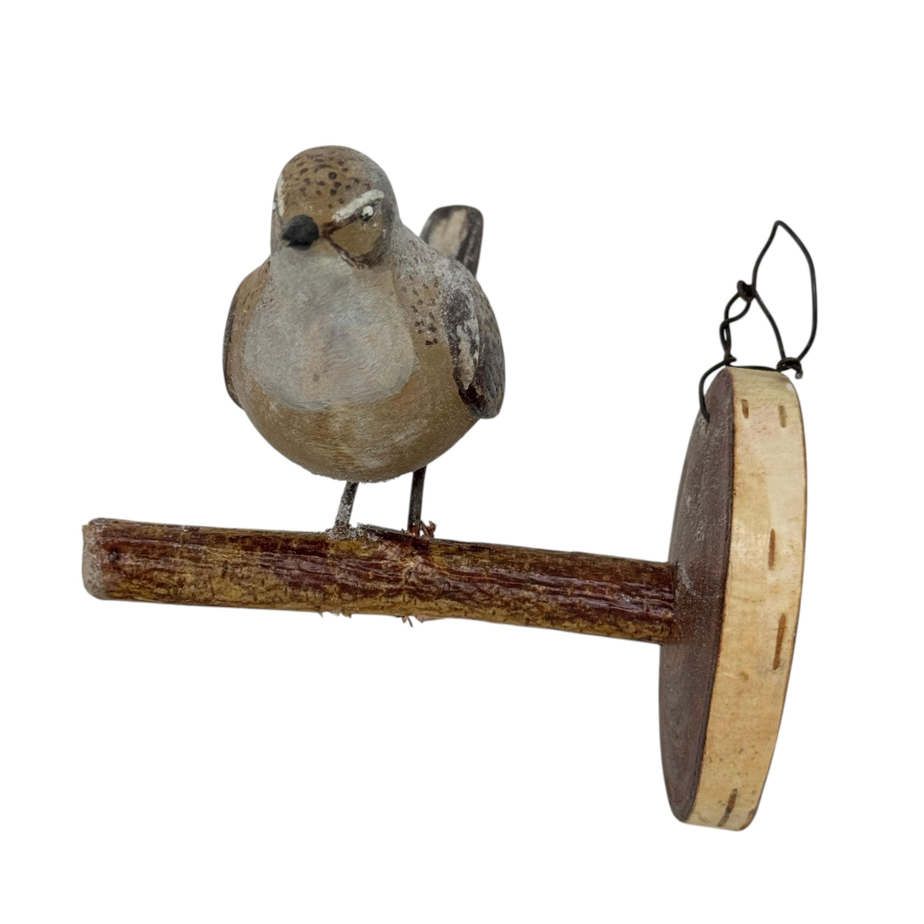 Wood Rock Wren Vichtauer Pájaro de Madera Tallado a Mano Black Forest Folk Art Austria principios del siglo XX en venta