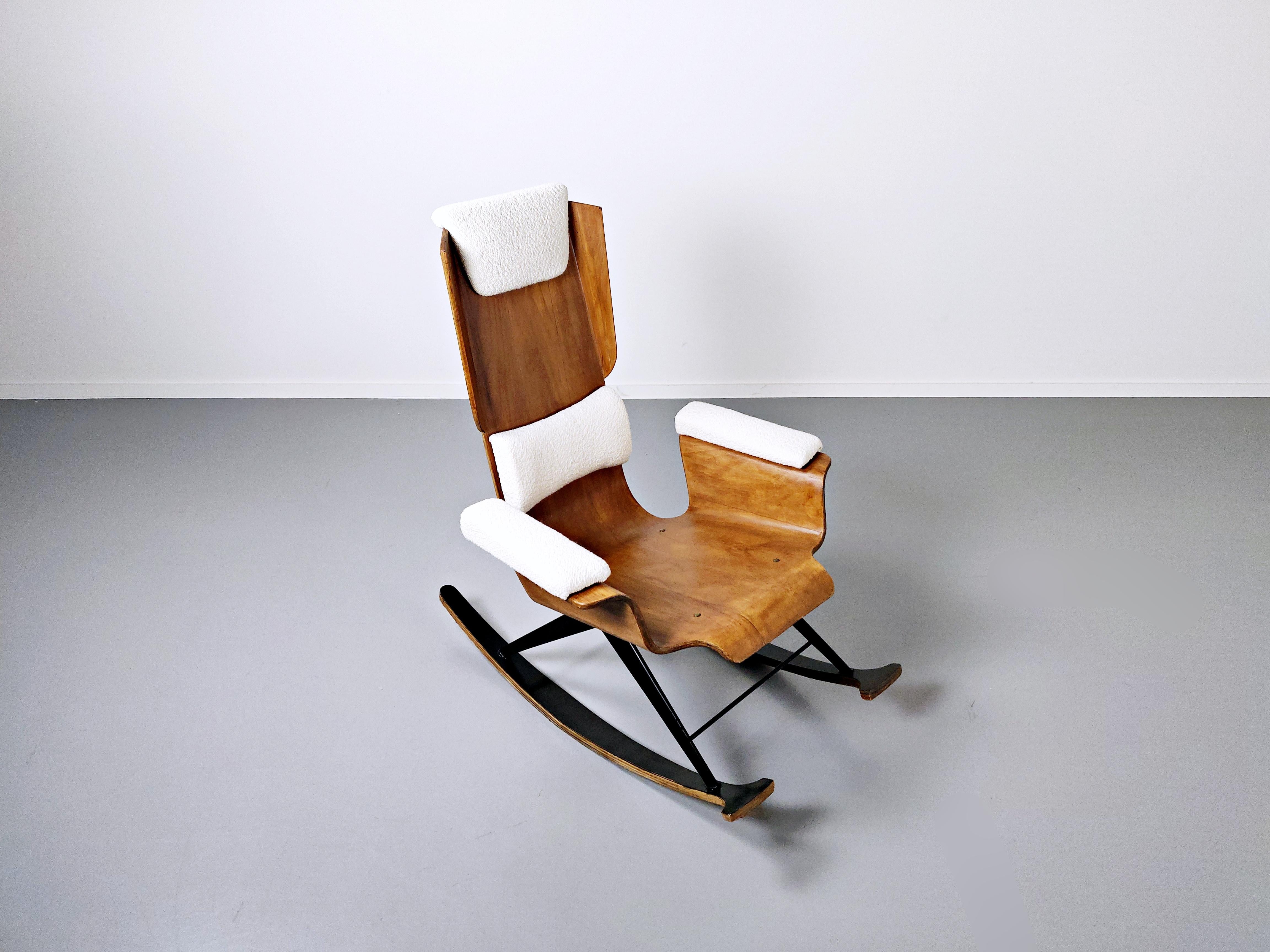 Wood rocking chair by Carlo Ratti - Italy 1960s 10