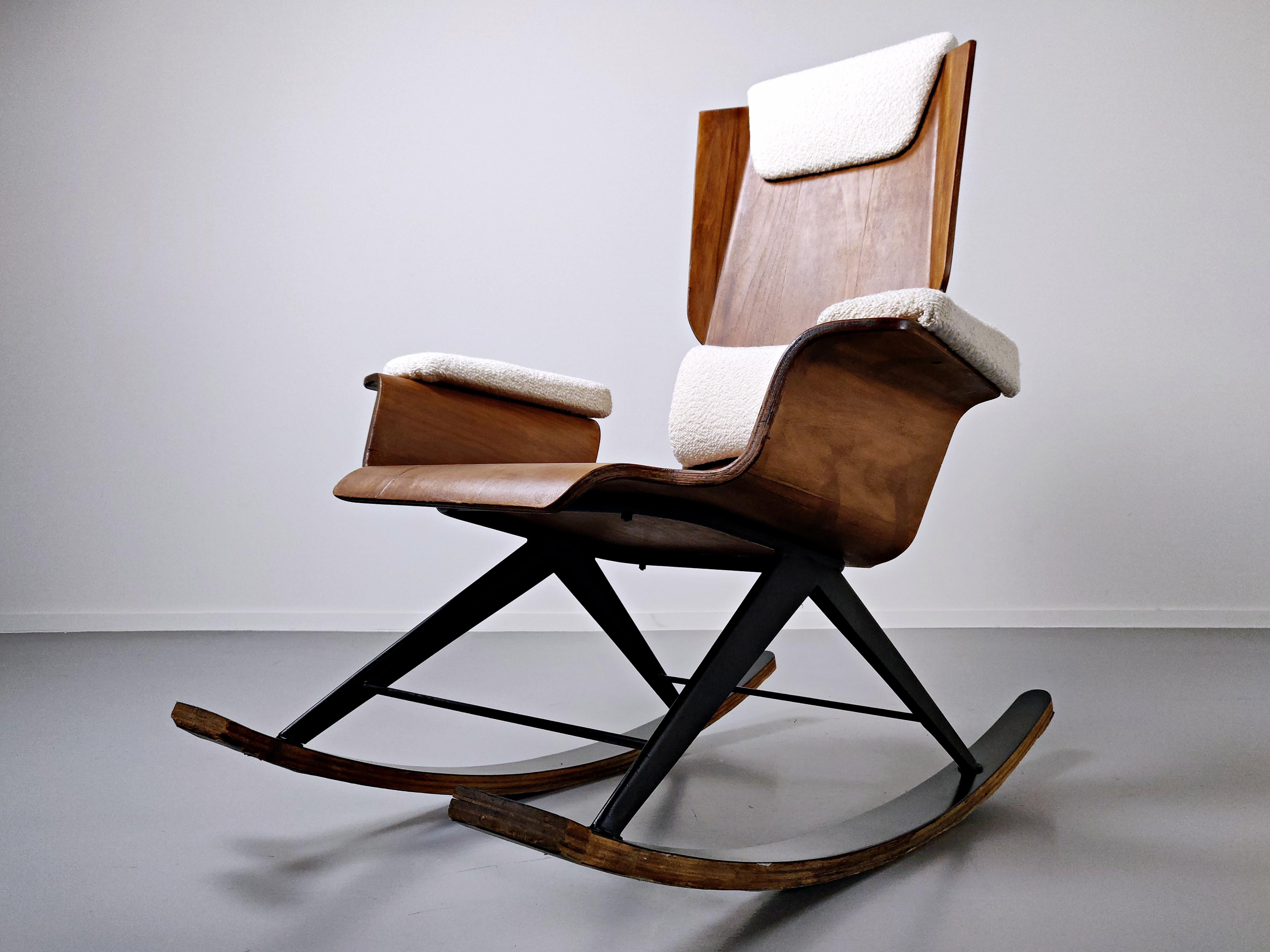 Wood rocking chair by Carlo Ratti - Italy 1960s 4