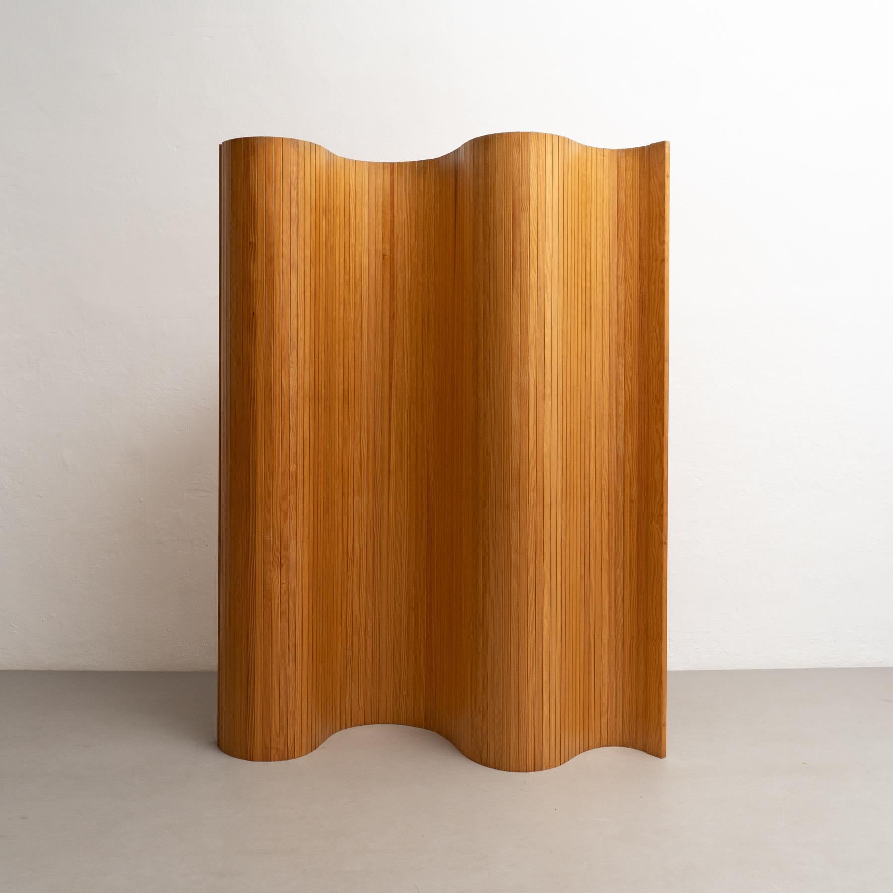 Holz-Raumteiler nach Alvar Aalto, um 1970 im Angebot 4