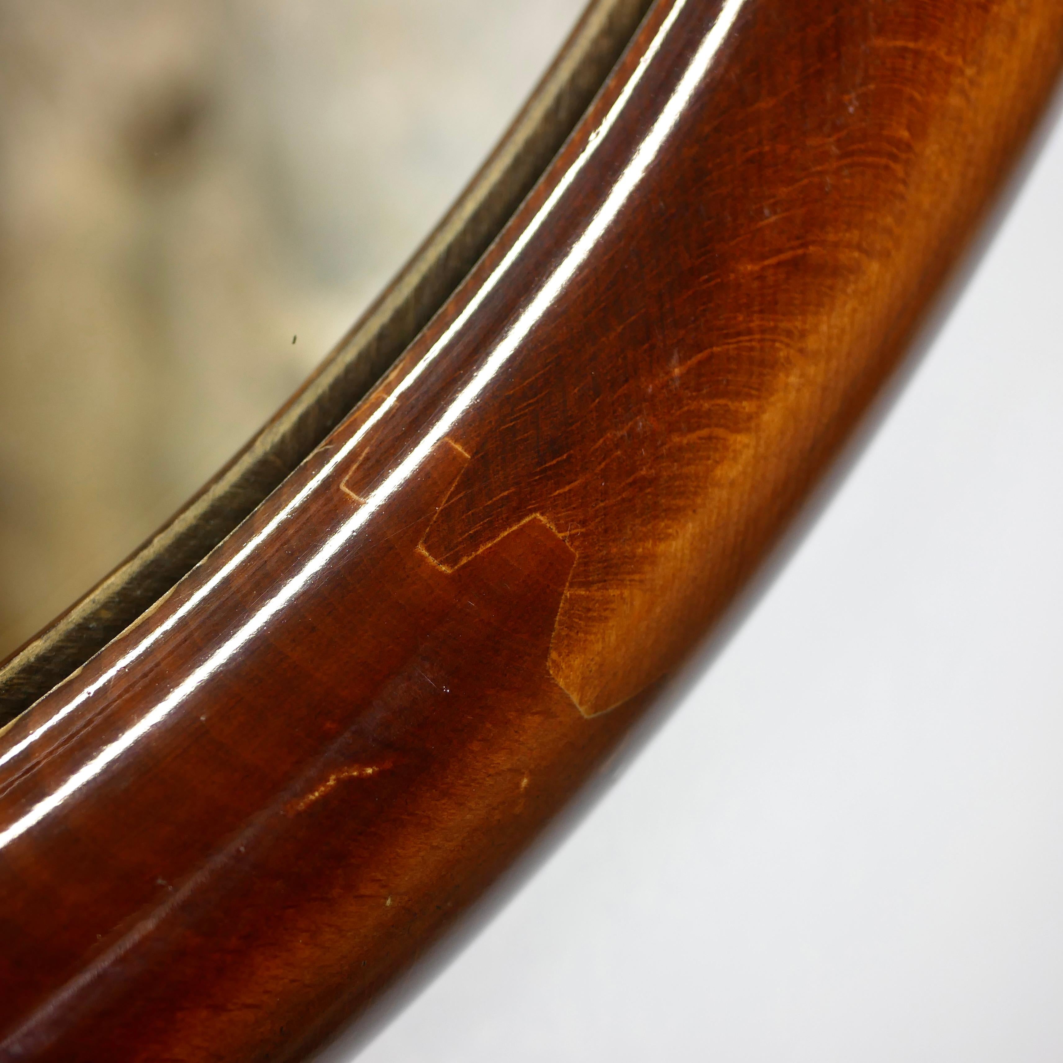 Espejo redondo de madera de Italia, años 60 en venta 3