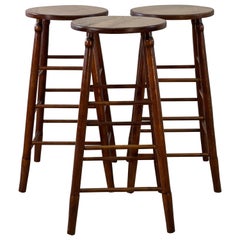 Hocker mit runder Platte aus Holz:: 3er-Set