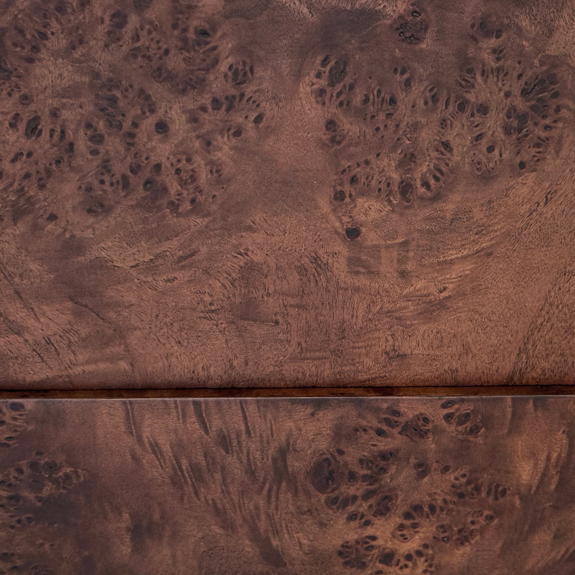 Muestra de madera - Acabado «Walnut Burl» en venta
