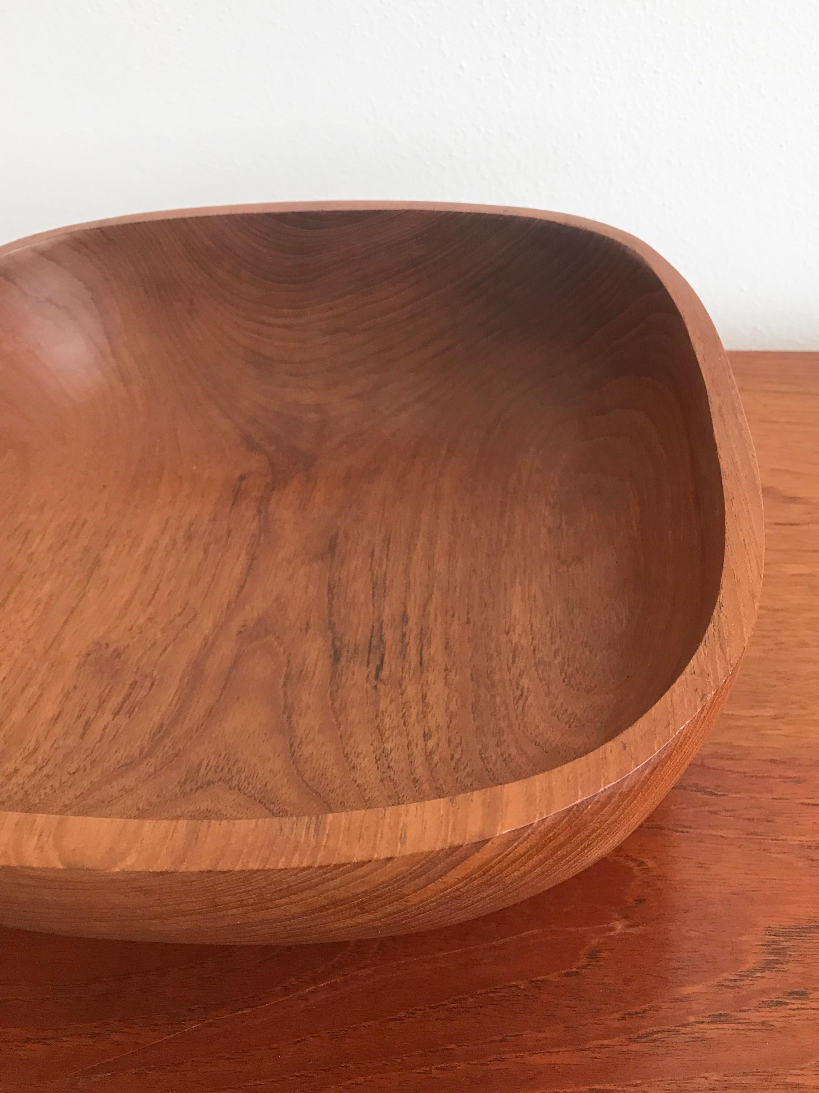Mid-Century Modern Wood Scandinavian Bowl Centerpiece 1960s For Sale