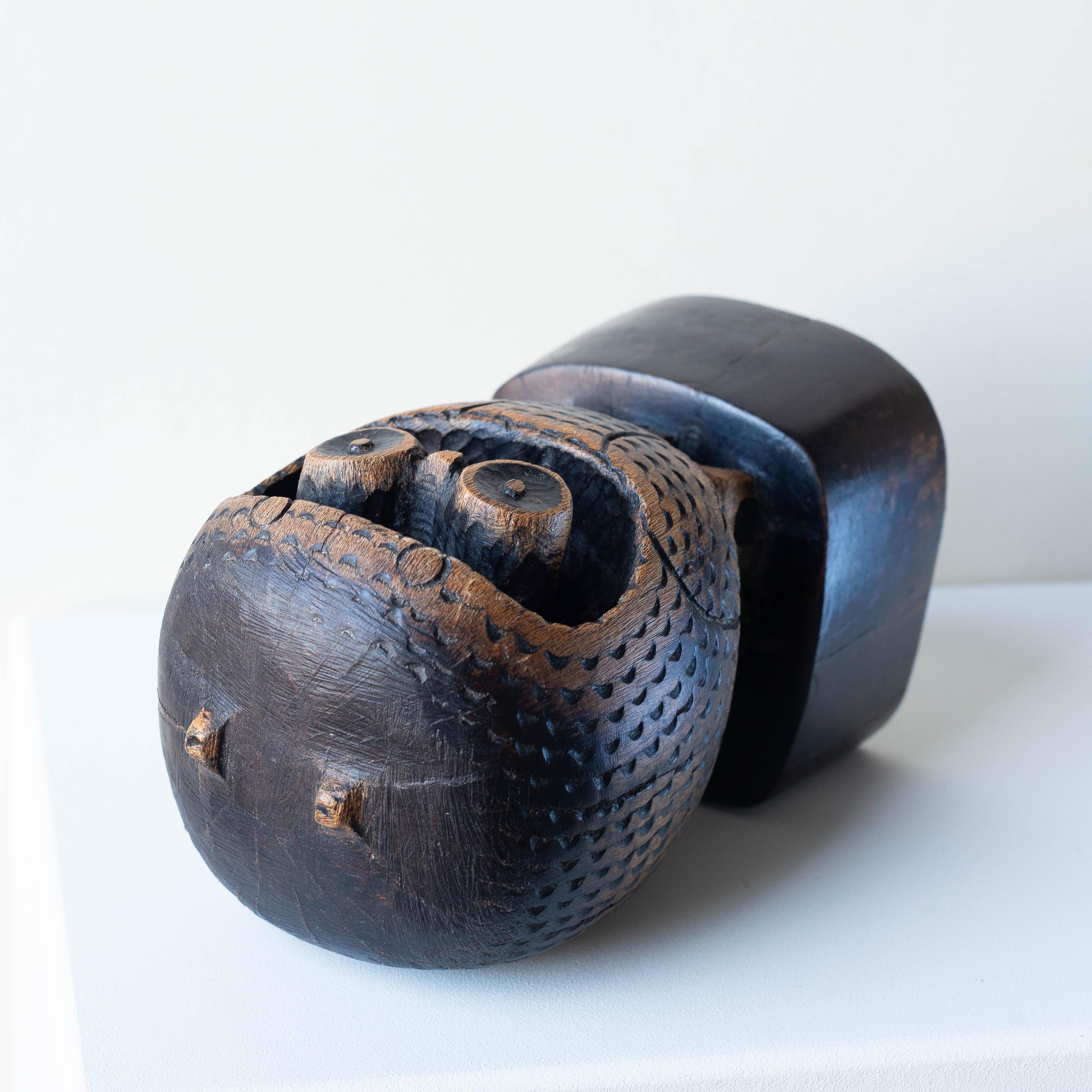 Escultura antropomorfa, Búho de madera tallado a mano, Francia Años 70 en venta 4