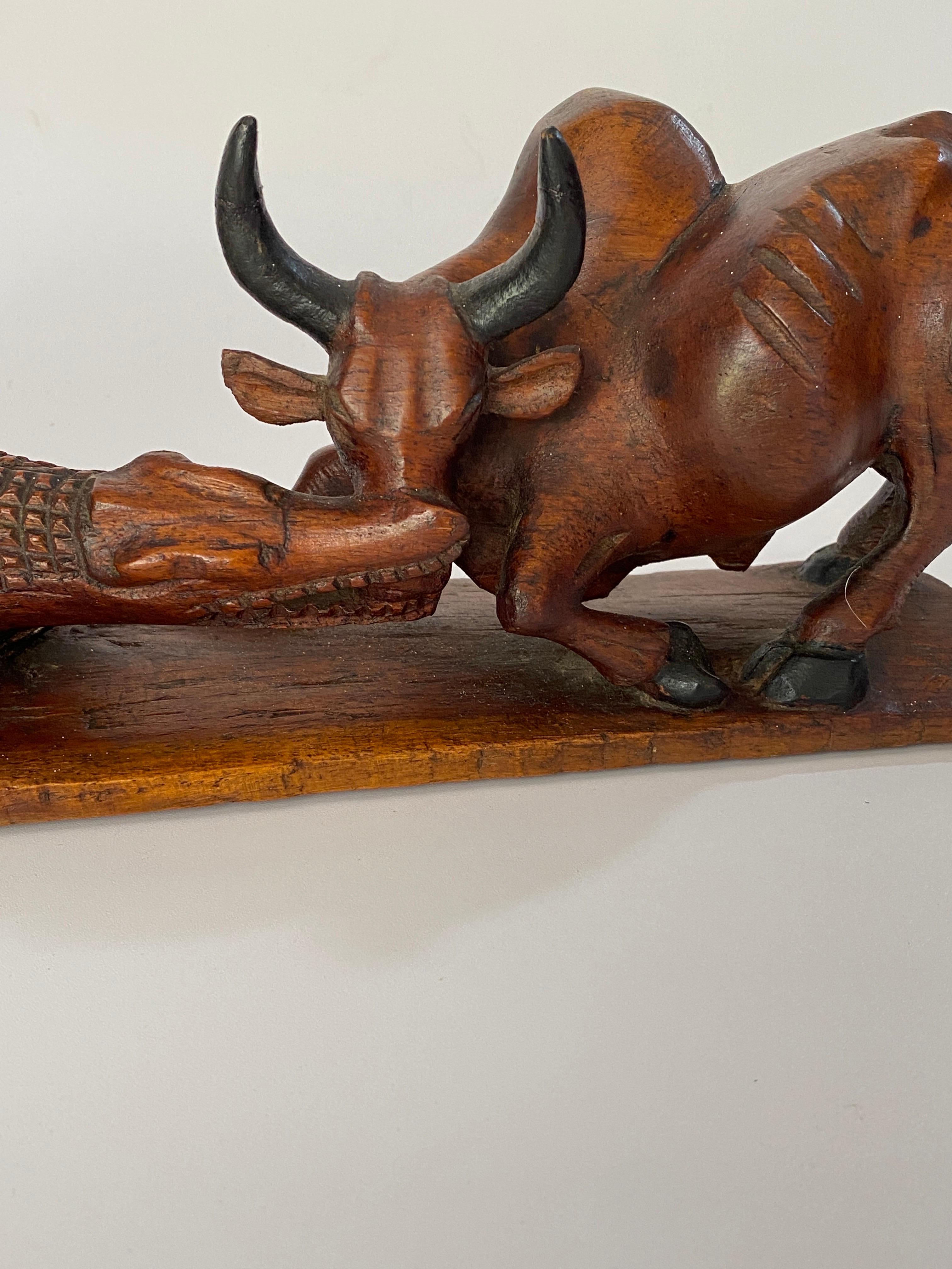Wood Sculpture Representing a Crocodile and a Bull Fighting, in Wood France 1930 In Good Condition For Sale In Auribeau sur Siagne, FR