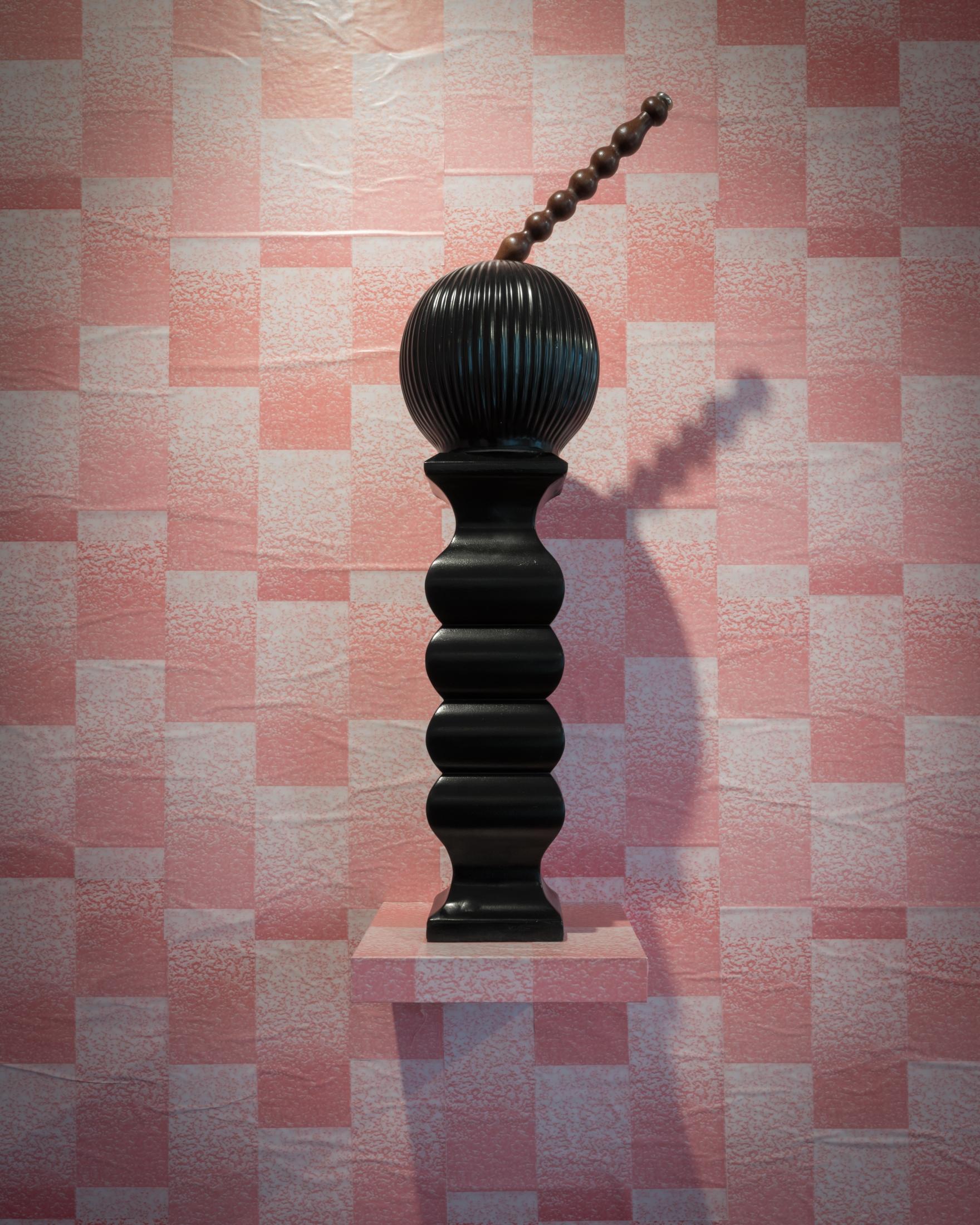 Escultura de madera titulada 