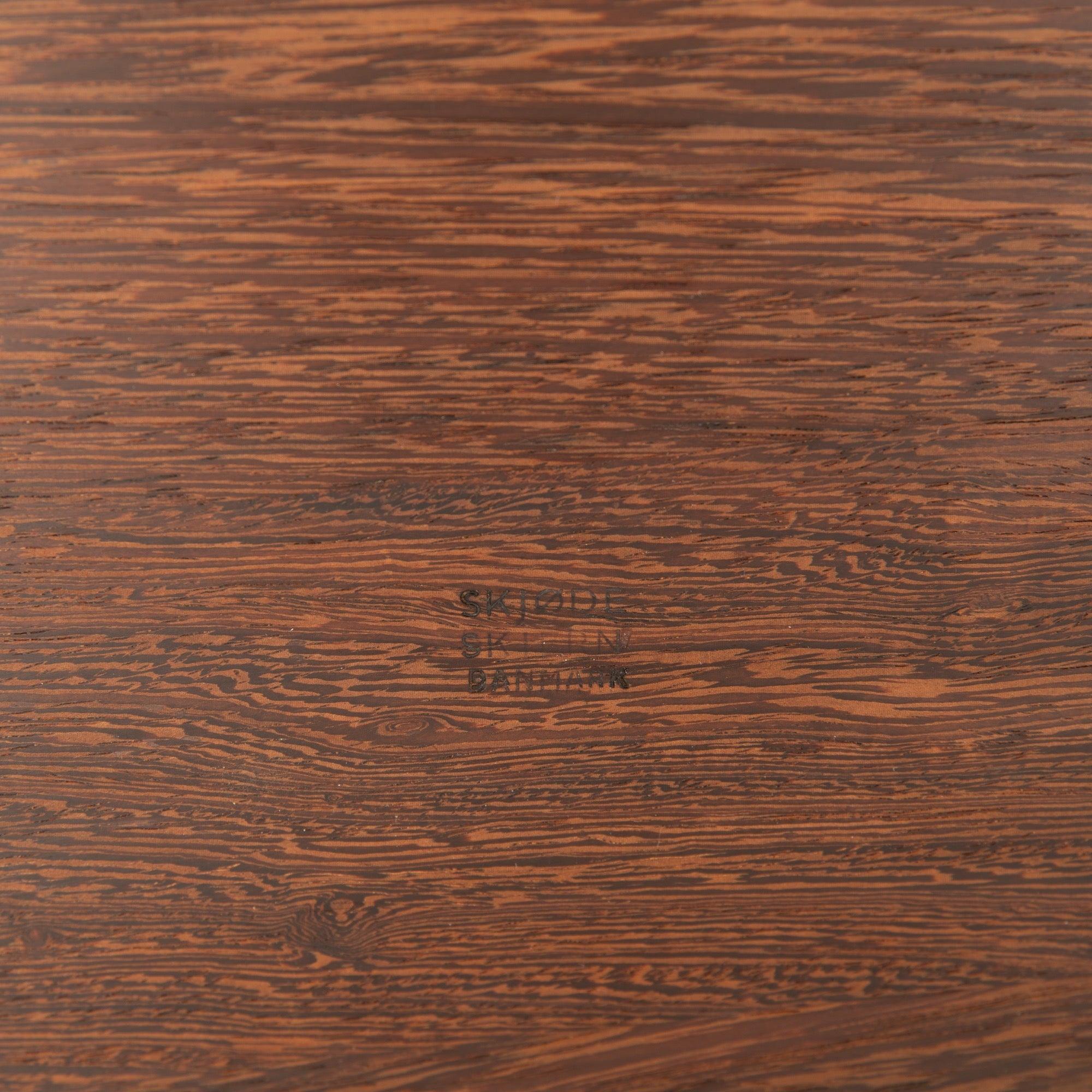 Serviertablett aus Holz von Th. Skjode Knudsen für Skjøde Skjern (Dänisch) im Angebot