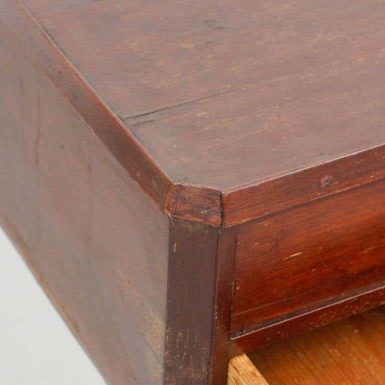 Wood Sewing Table, circa 1800 For Sale 5