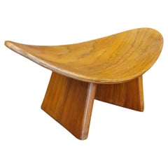 Sgabello Wood Shoggi di Alain Gaubert