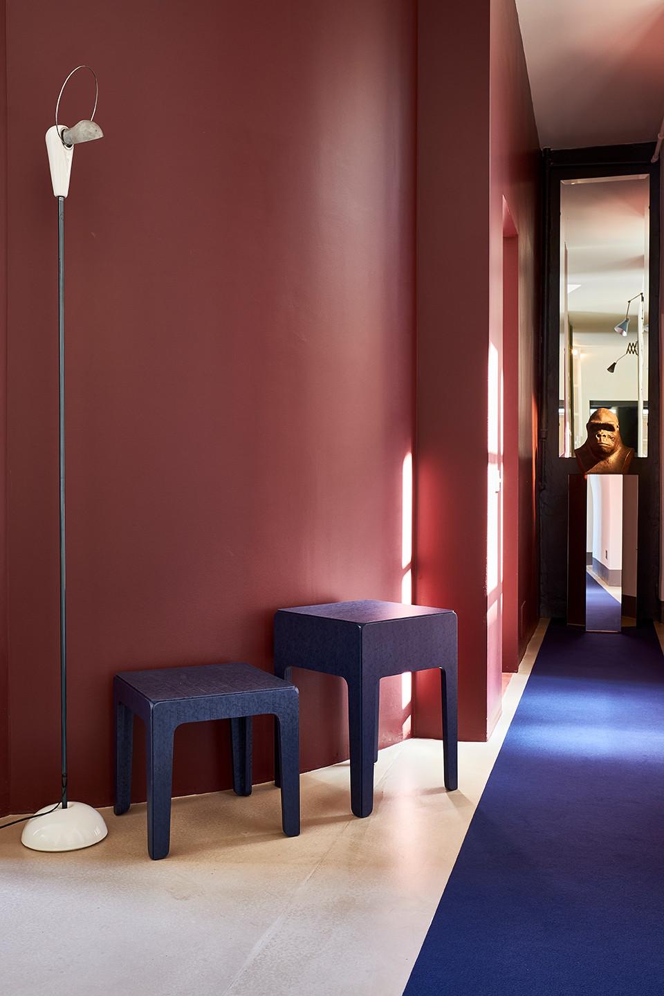 Italian 21st Century Modern Wooden Side Tables Veneered In Blue Eucalyptus For Sale