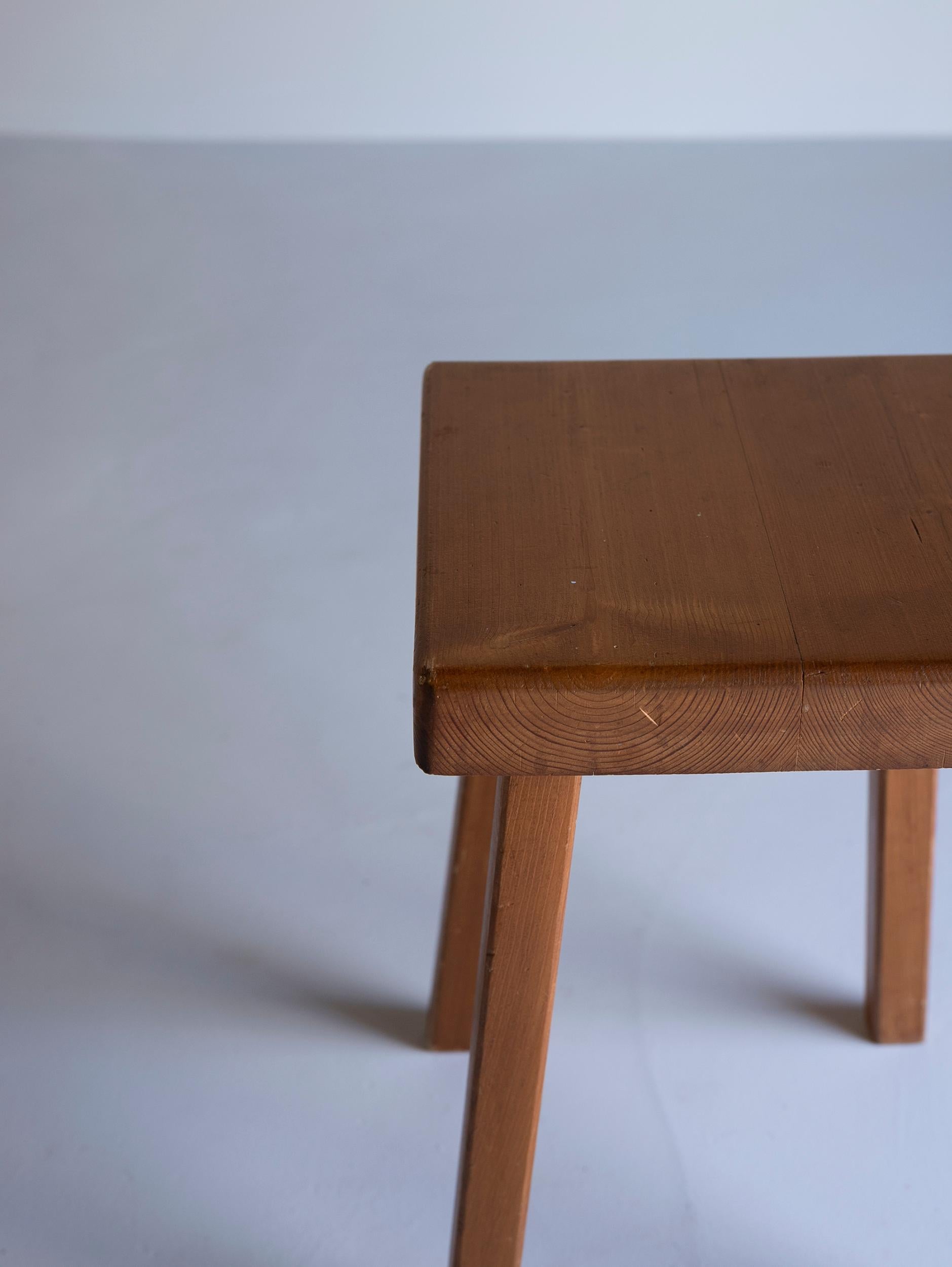 Wood Stool for Arc 1800 by Charlotte Perriand 2