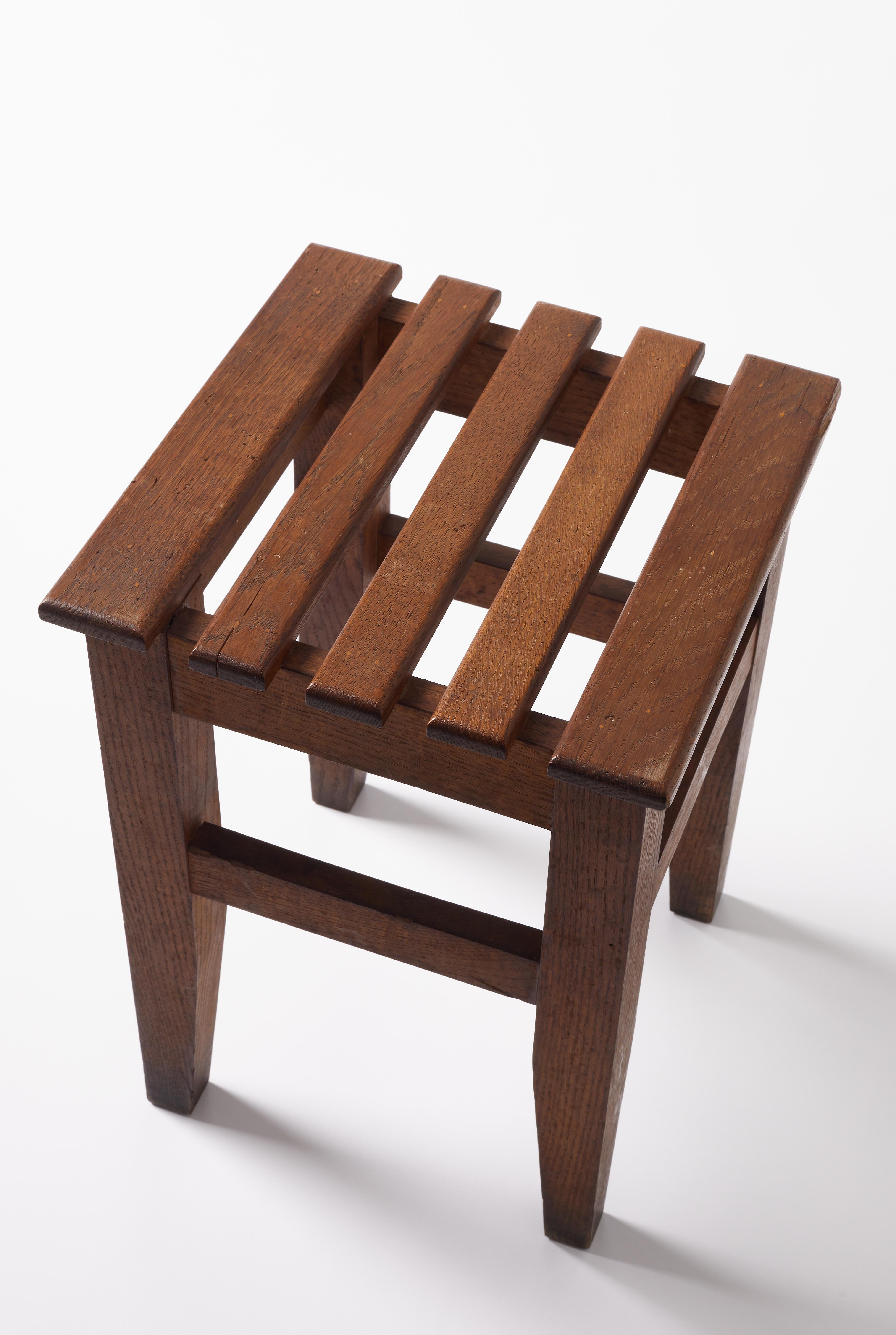 Holzhocker, Frankreich, 20. Jahrhundert im Angebot 1