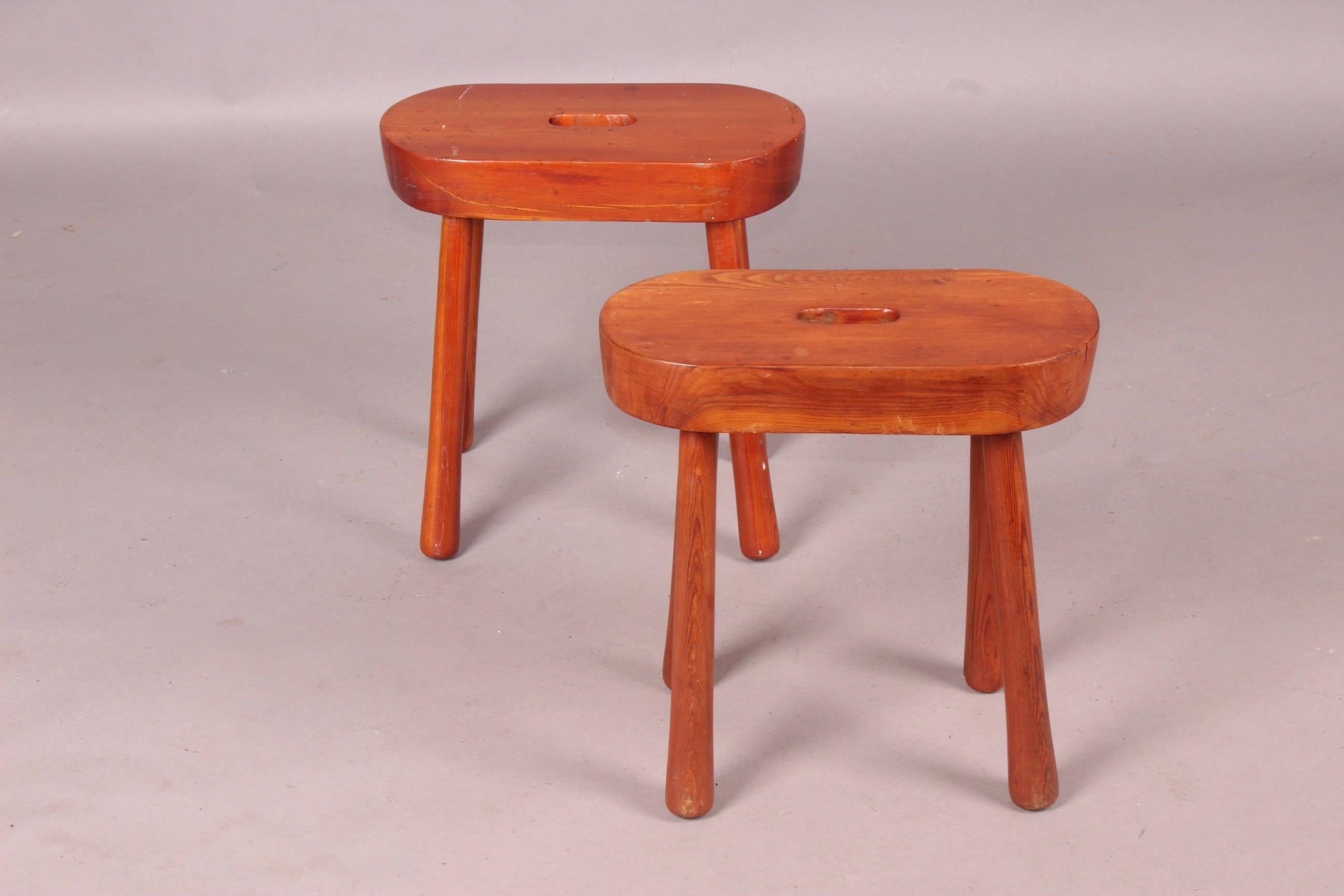 Wood Stools Pair In Good Condition In grand Lancy, CH