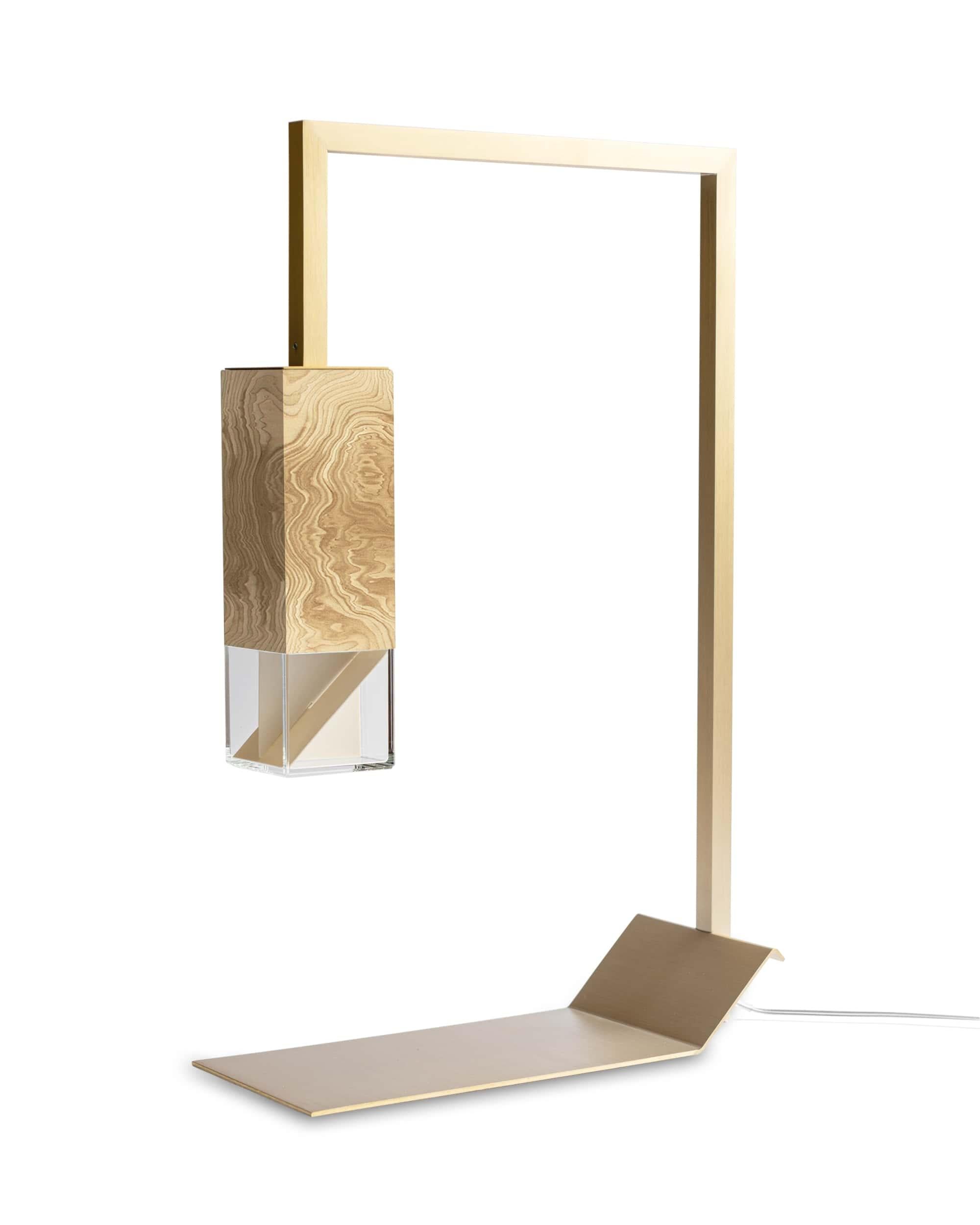 Wood Table Lamp Two 01 Revamp Edition by Formaminima.
Limited Edition of 250 pieces. Numbered and signed with certificate of authenticity.
Dimensions: W 10 x D 25 x H 40 cm.
Materials: olive briarwood, brass, crystal.

All our lamps can be