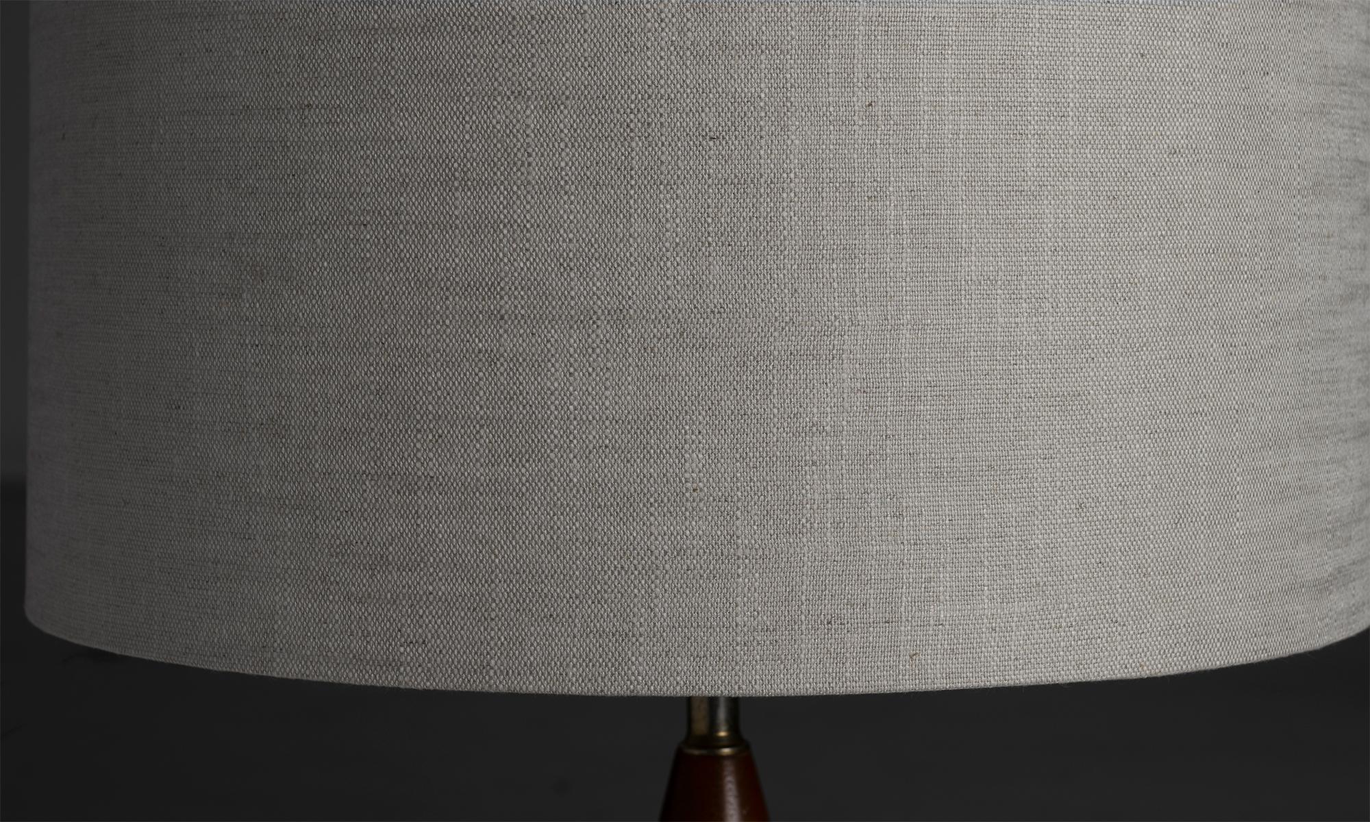 Tourné Lampes de table en bois, France, circa 1950 en vente