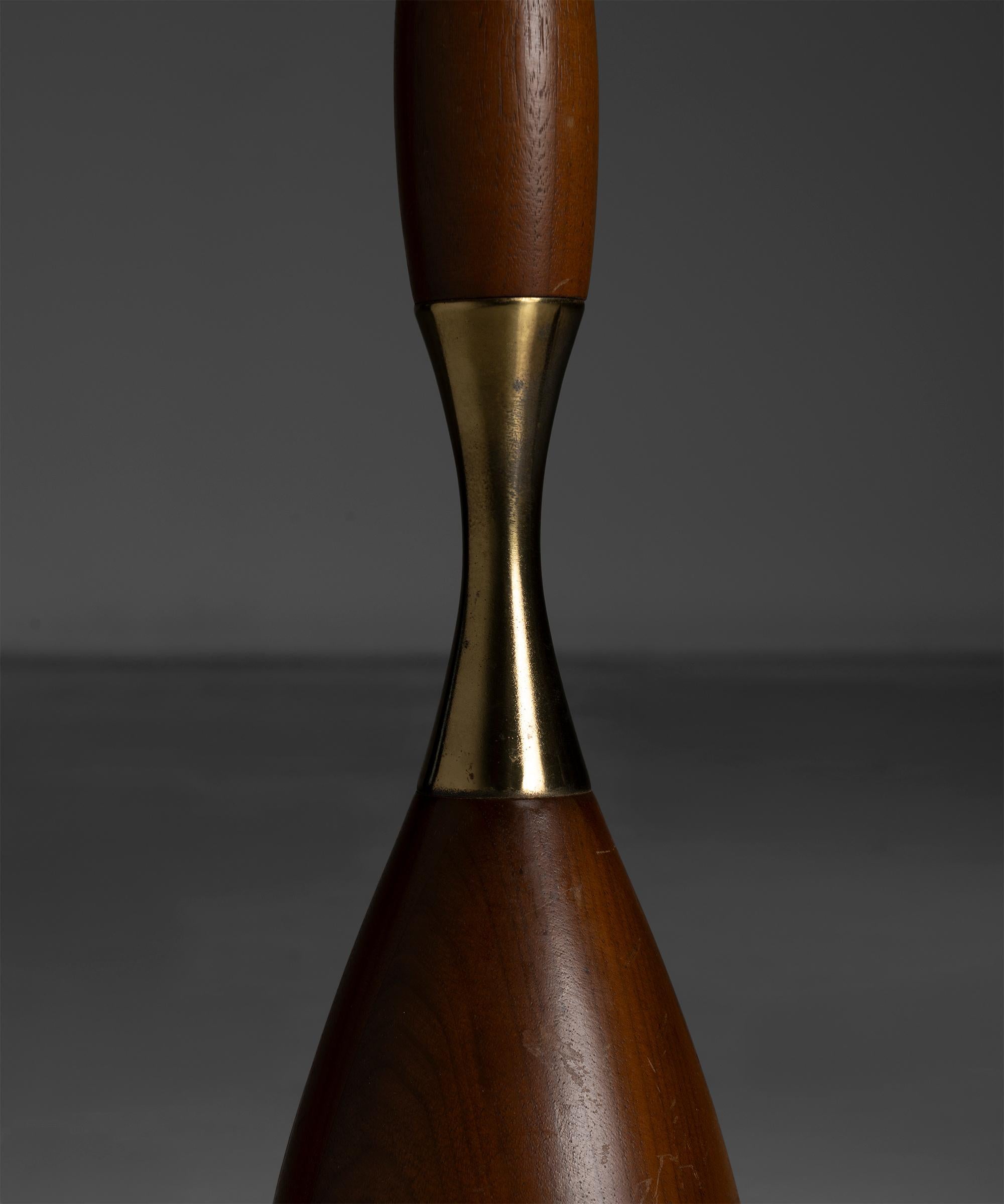 Milieu du XXe siècle Lampes de table en bois, France, circa 1950 en vente