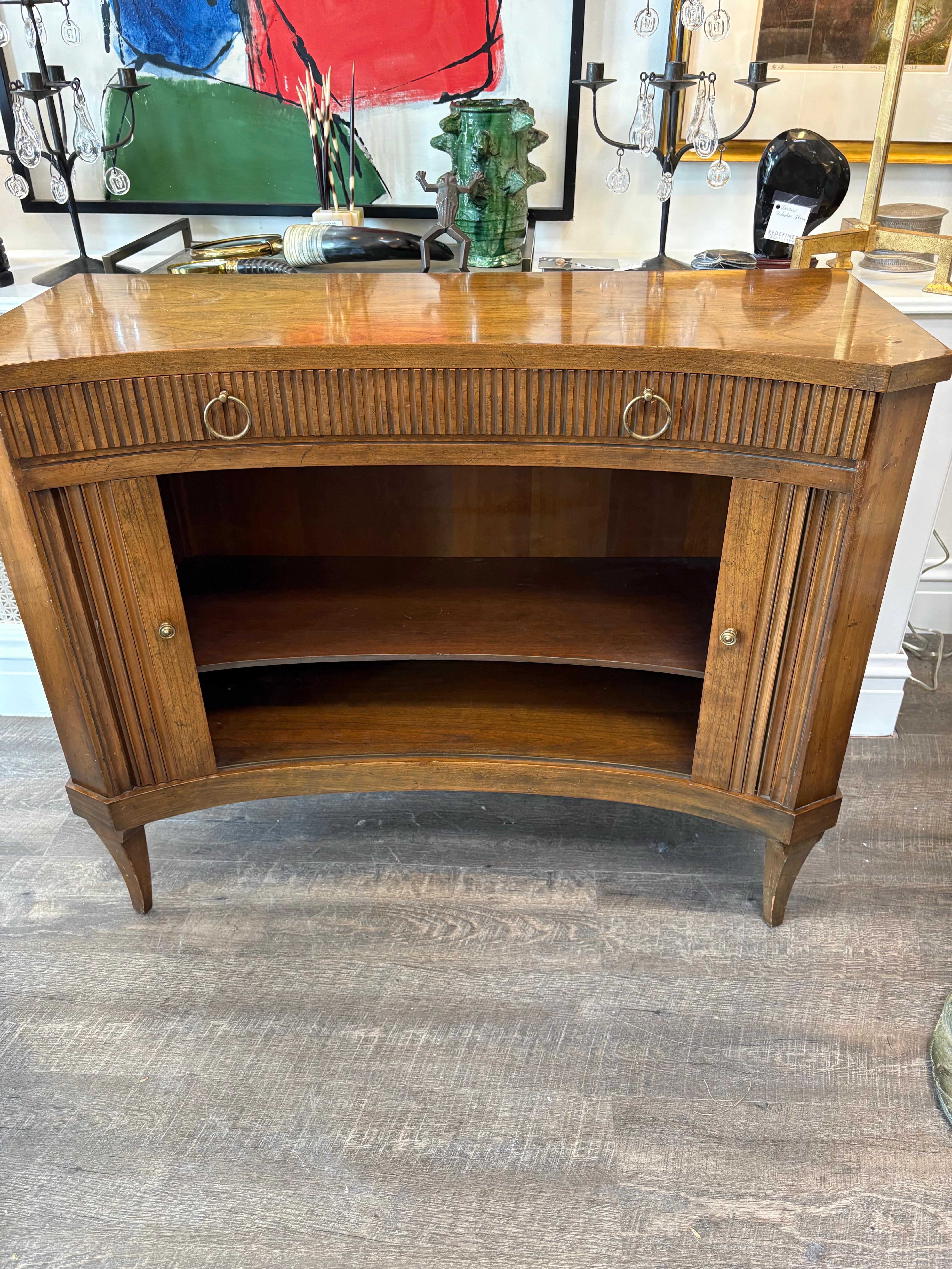 Fine XX secolo Cassapanca Tambour in Wood di Baker in vendita